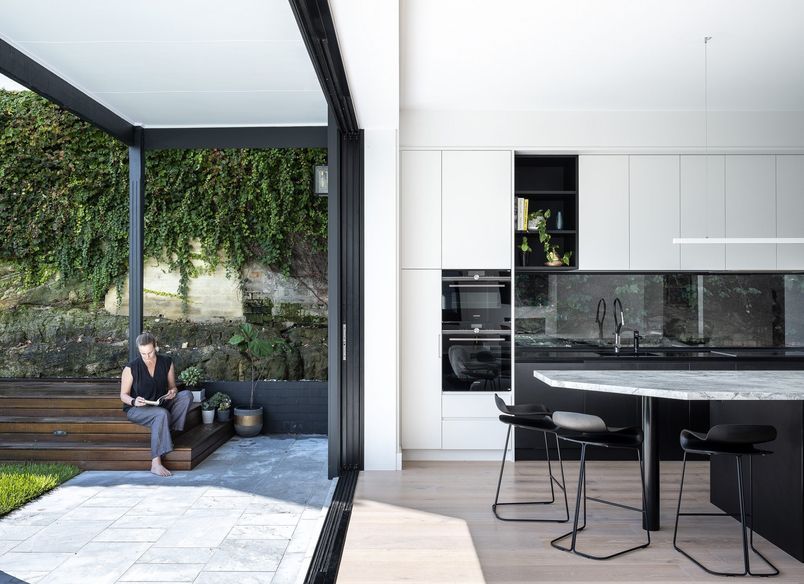 CrossCut House