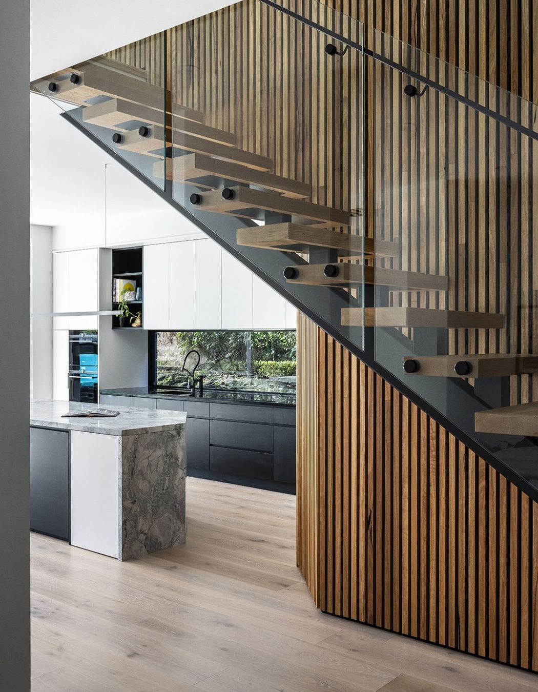 CrossCut House
