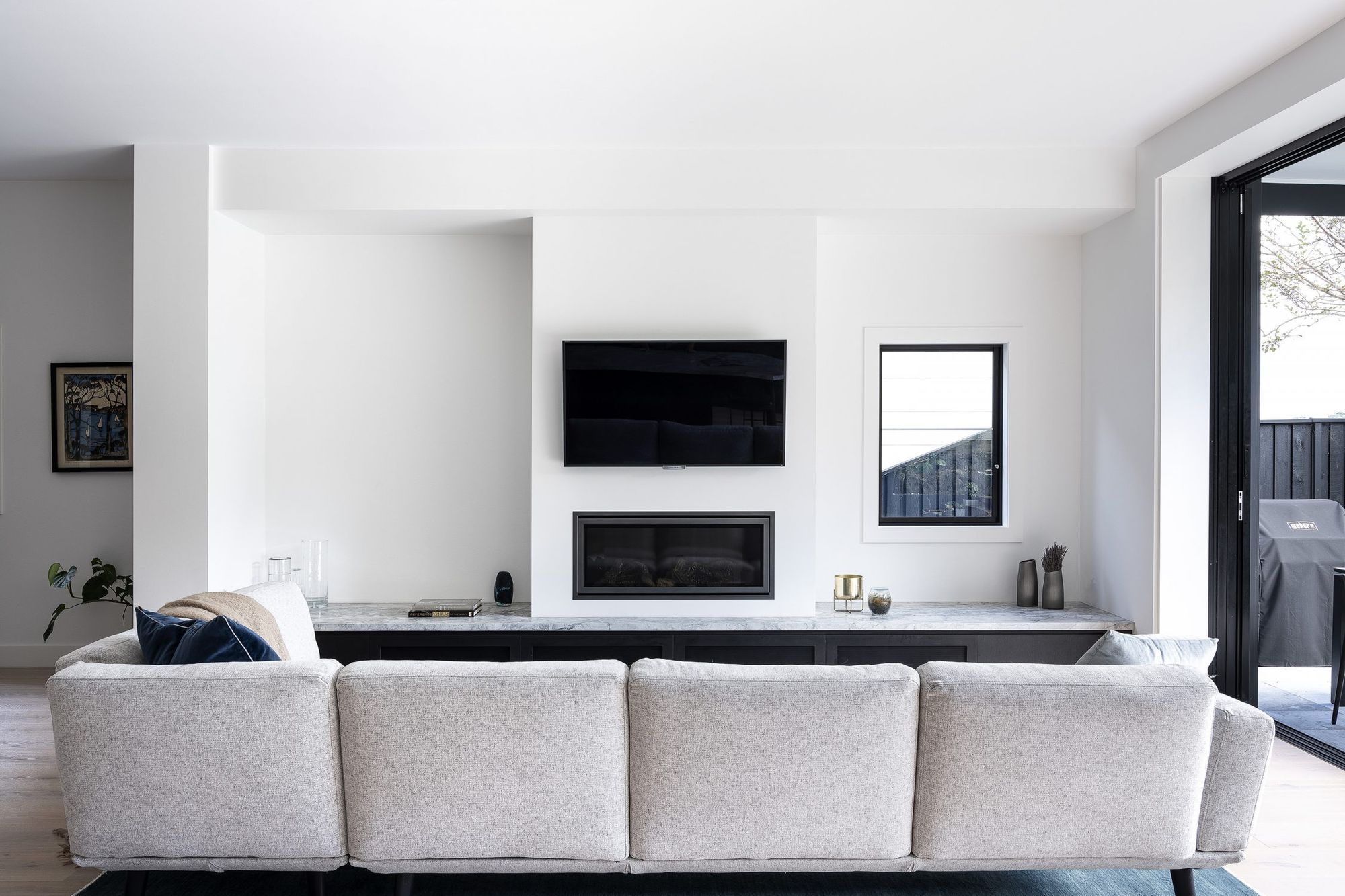 CrossCut House