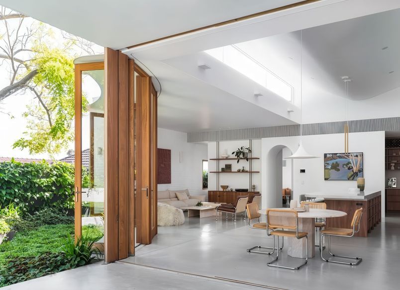 Mr. Robin and Mrs. Rose