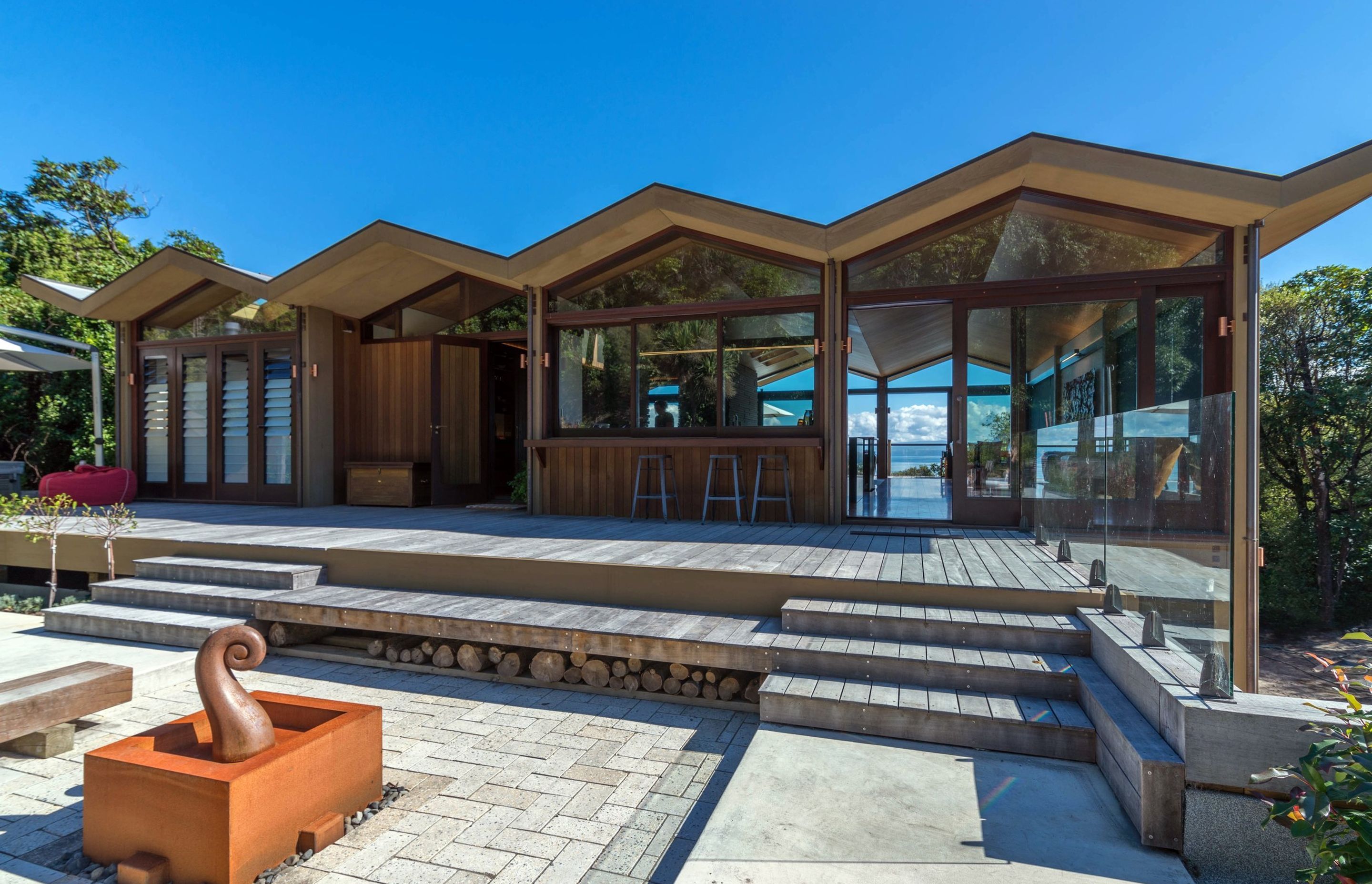 Design Pinnacle, Whakamoenga Point