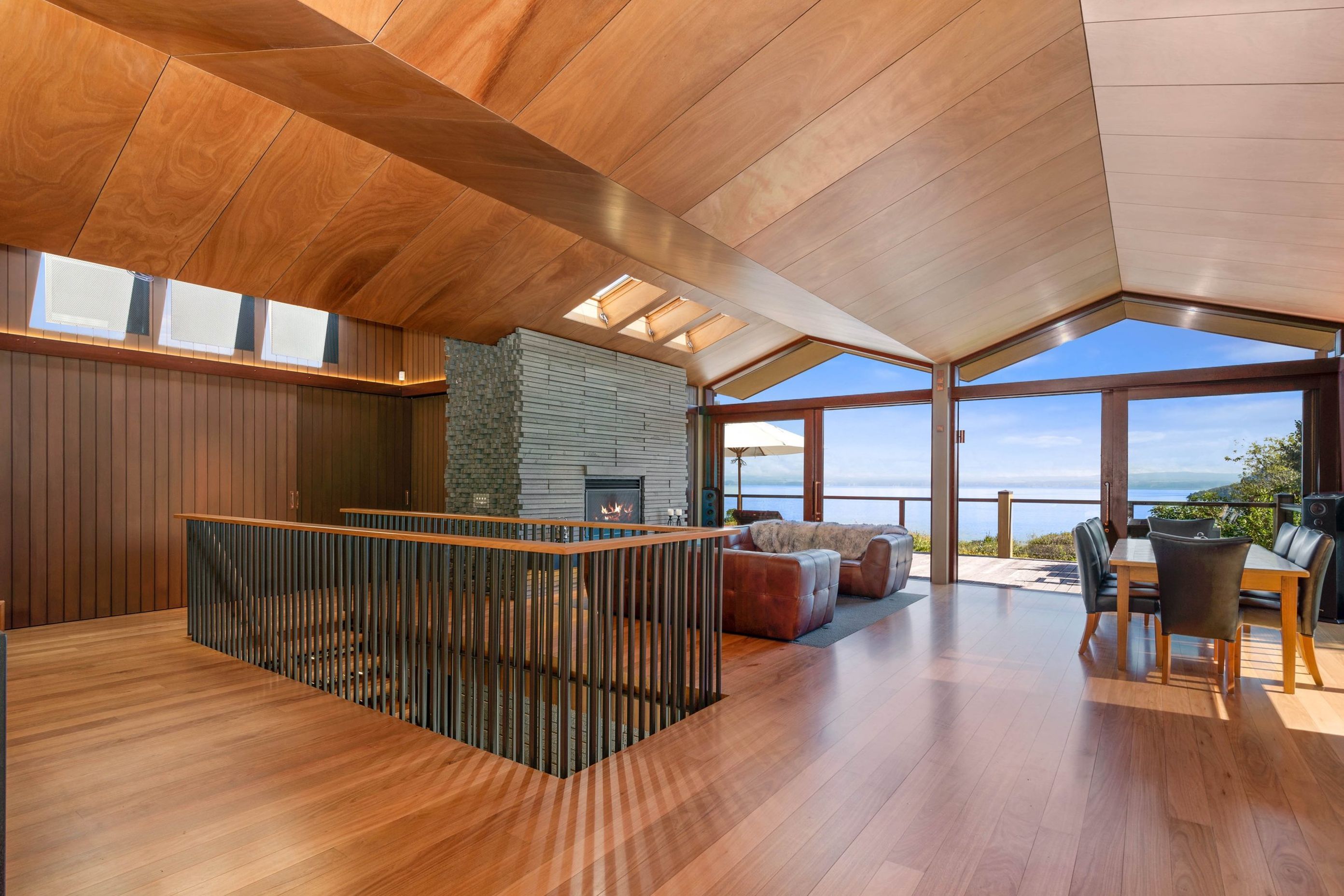 Design Pinnacle, Whakamoenga Point