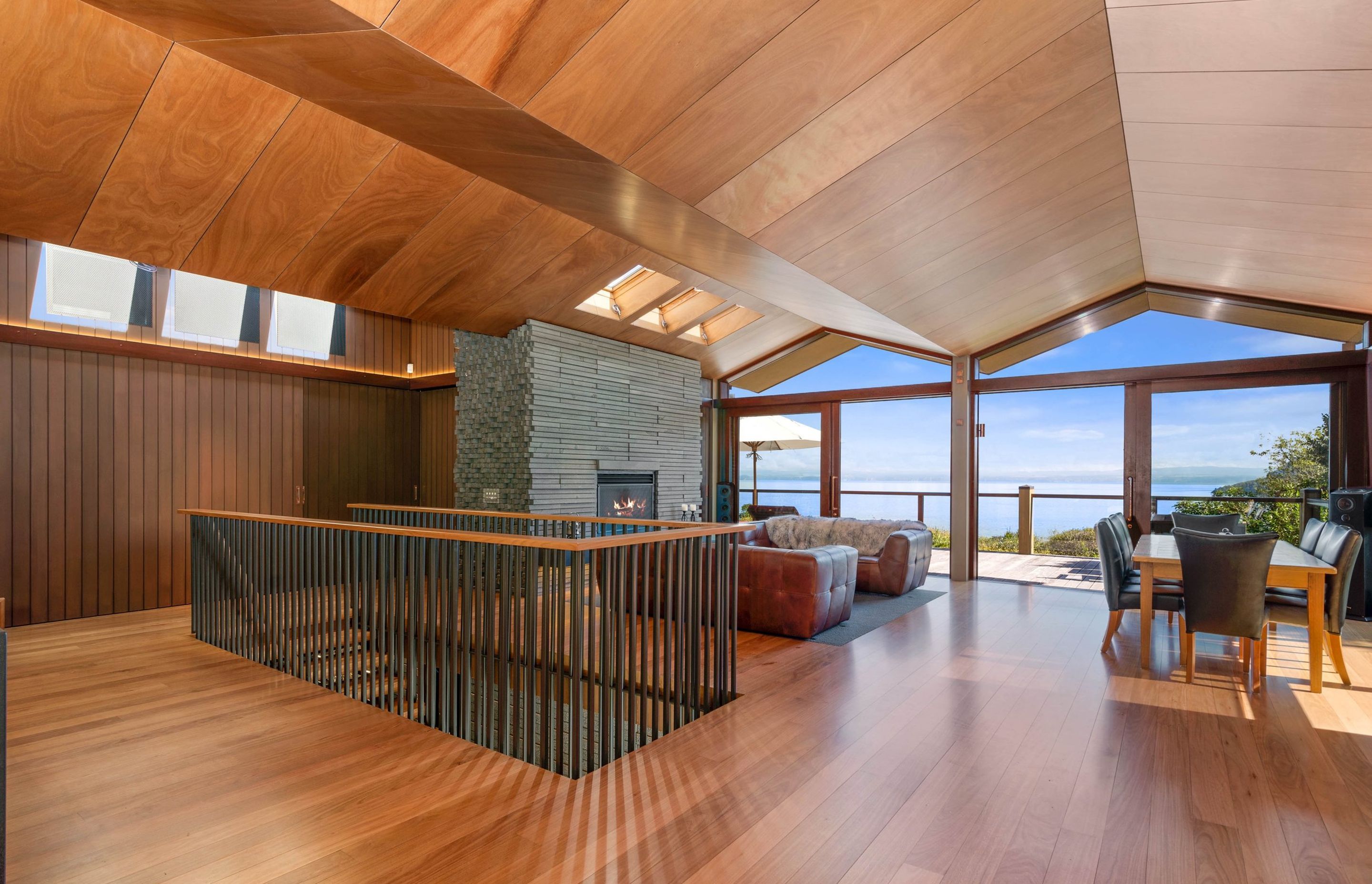 Design Pinnacle, Whakamoenga Point