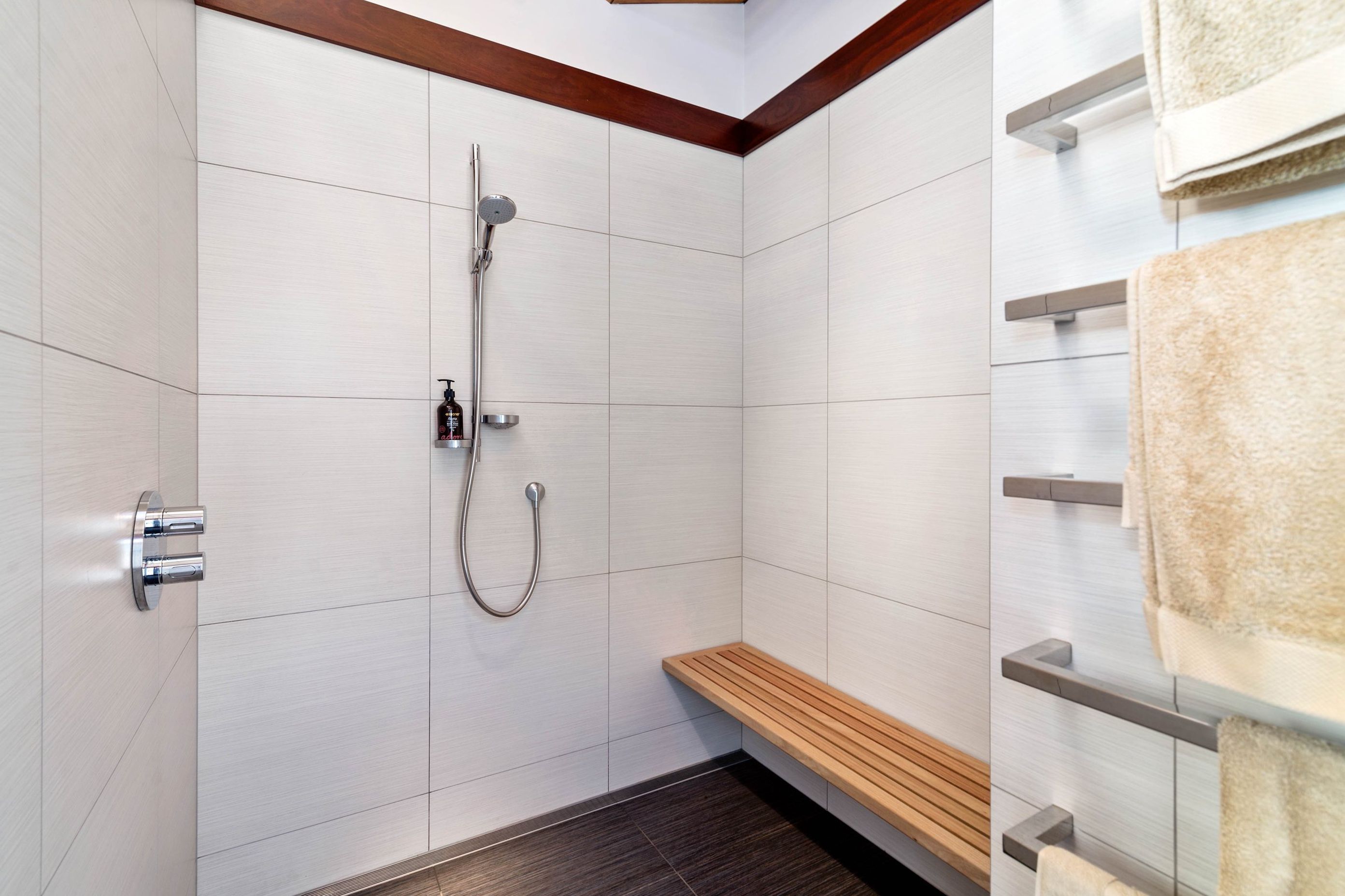 Design Pinnacle, Whakamoenga Point