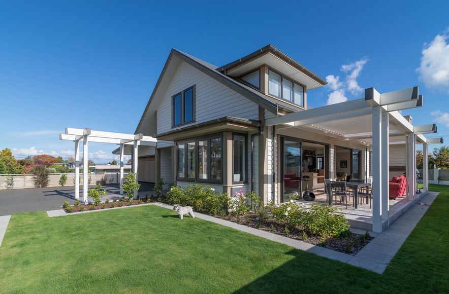 Hosking Home & Boatshed, Bird Area