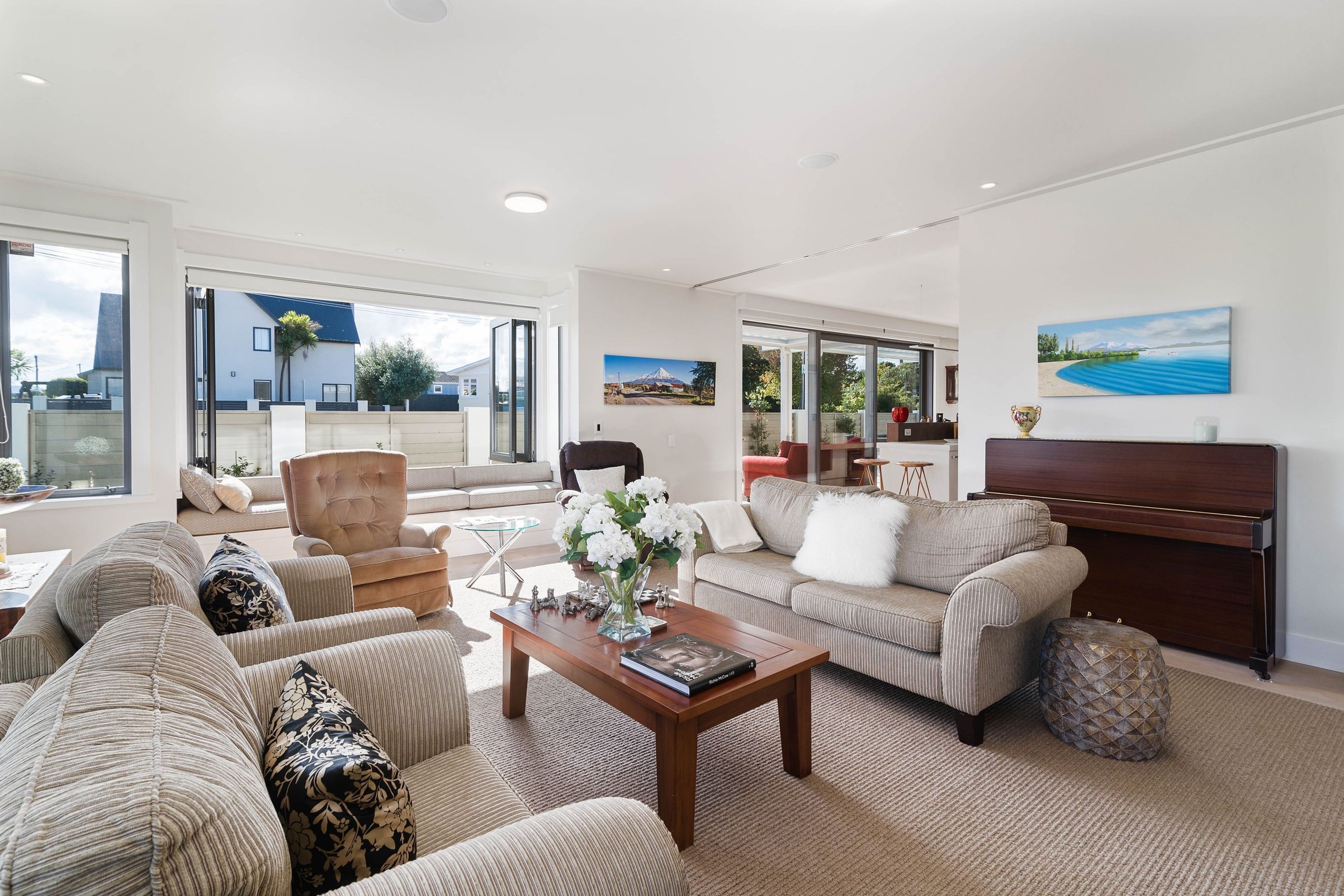 Hosking Home & Boatshed, Bird Area