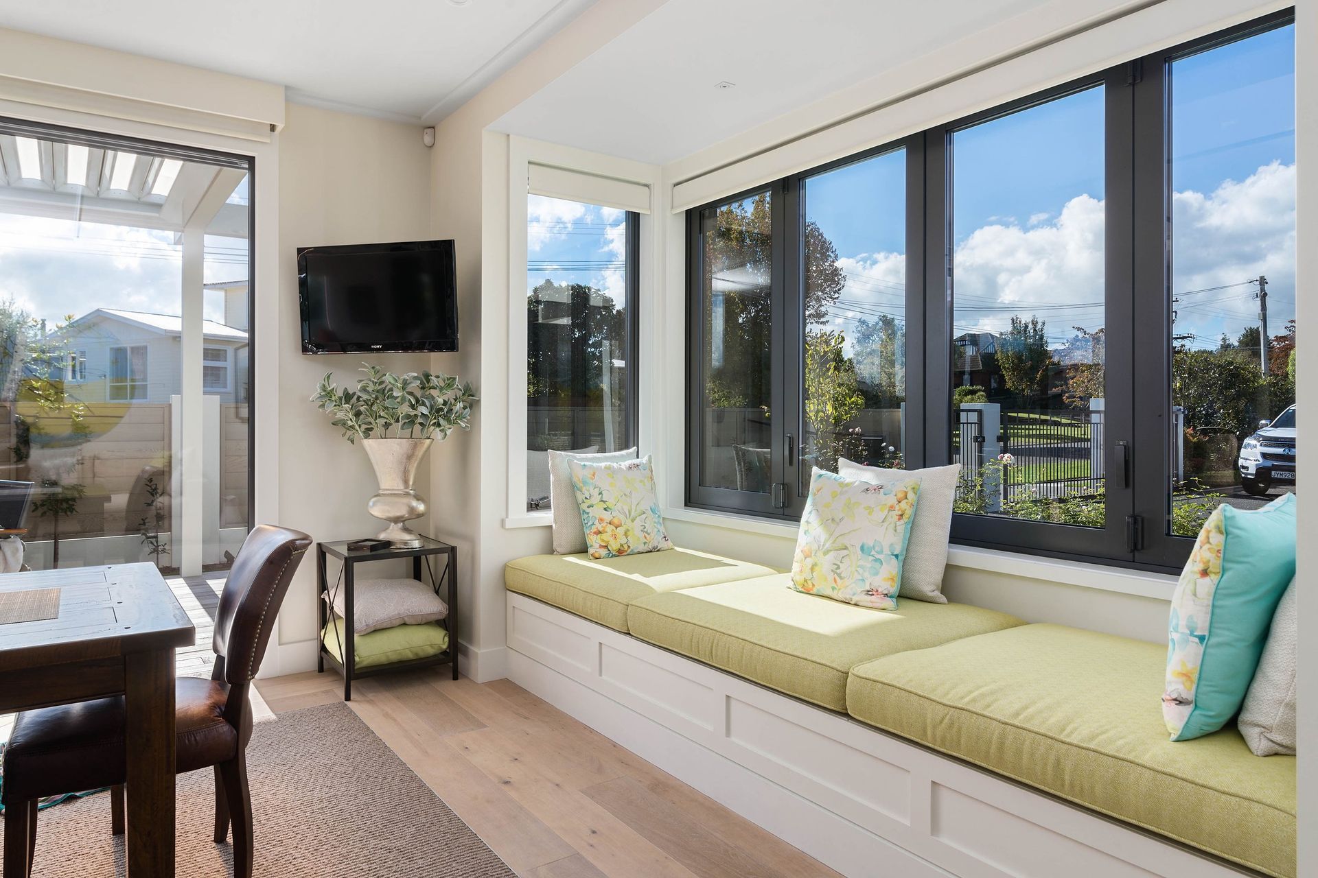 Hosking Home & Boatshed, Bird Area