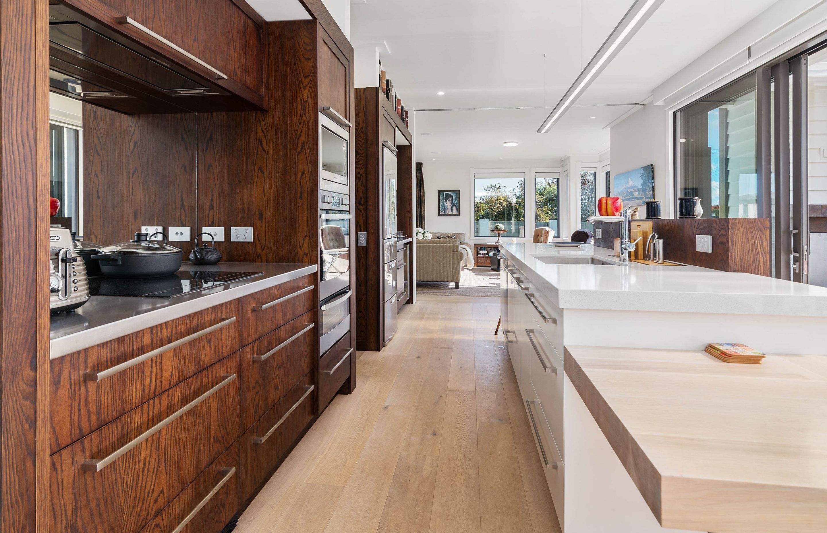 Hosking Home &amp; Boatshed, Bird Area
