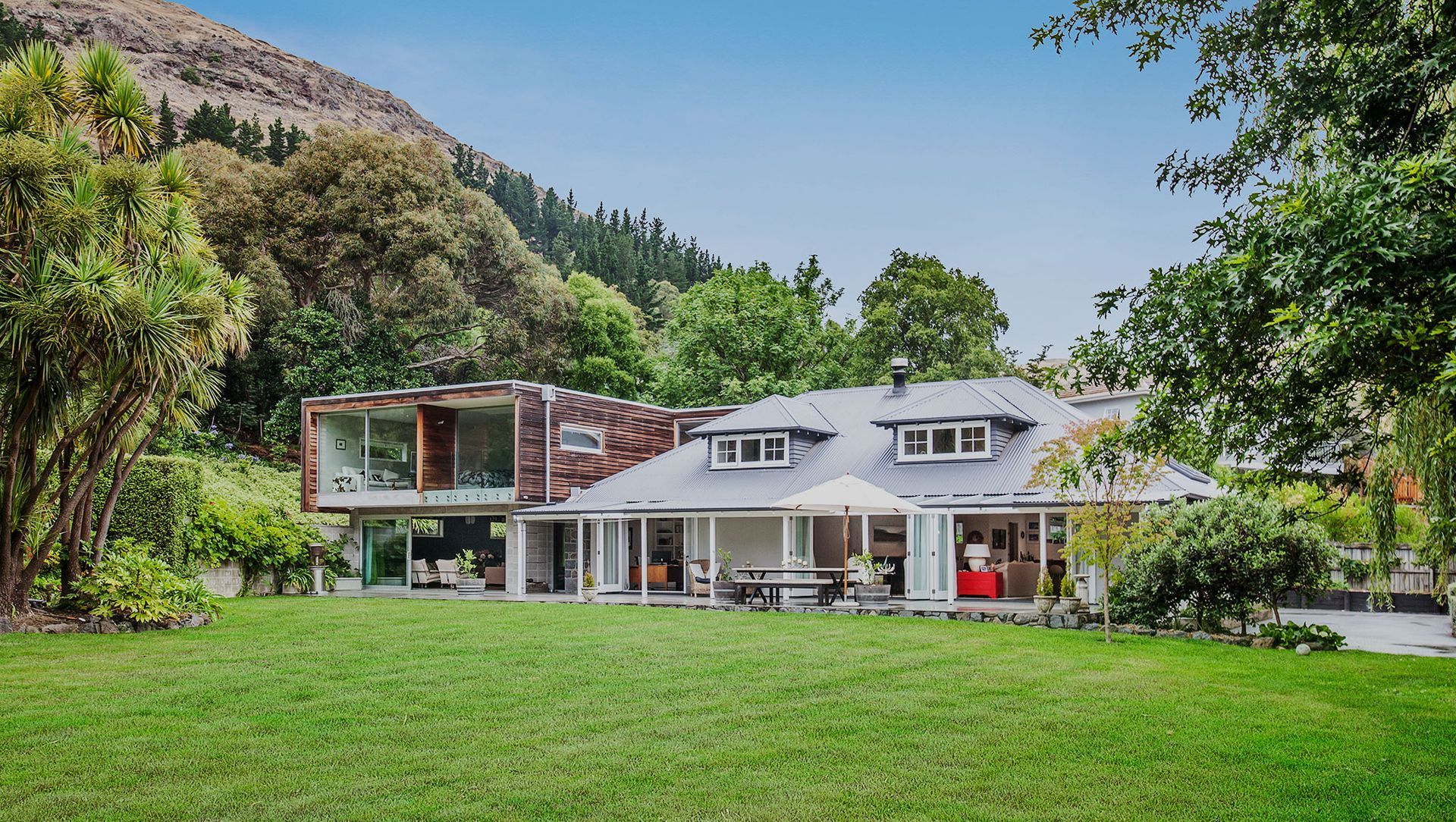 Stone Cottage banner