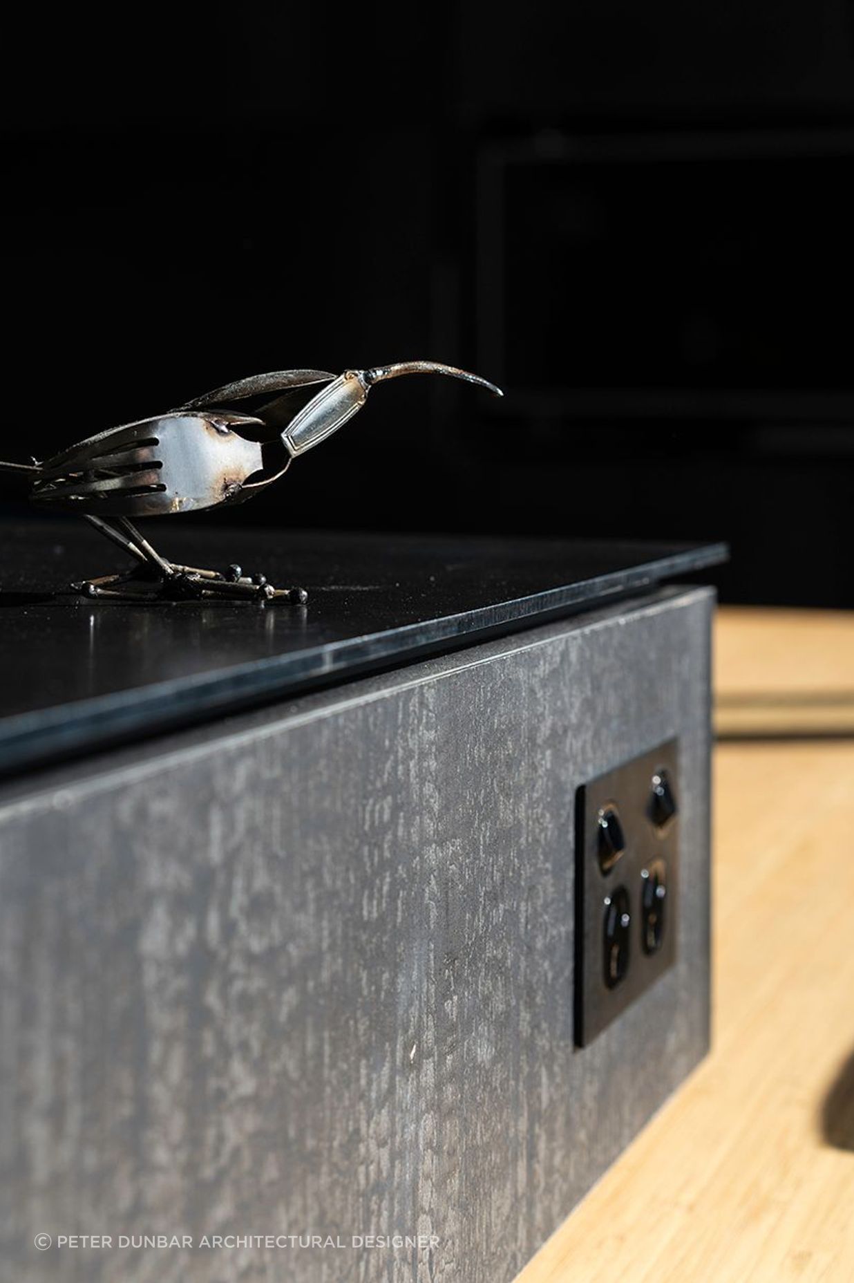 Steel bench top with Sibu panel