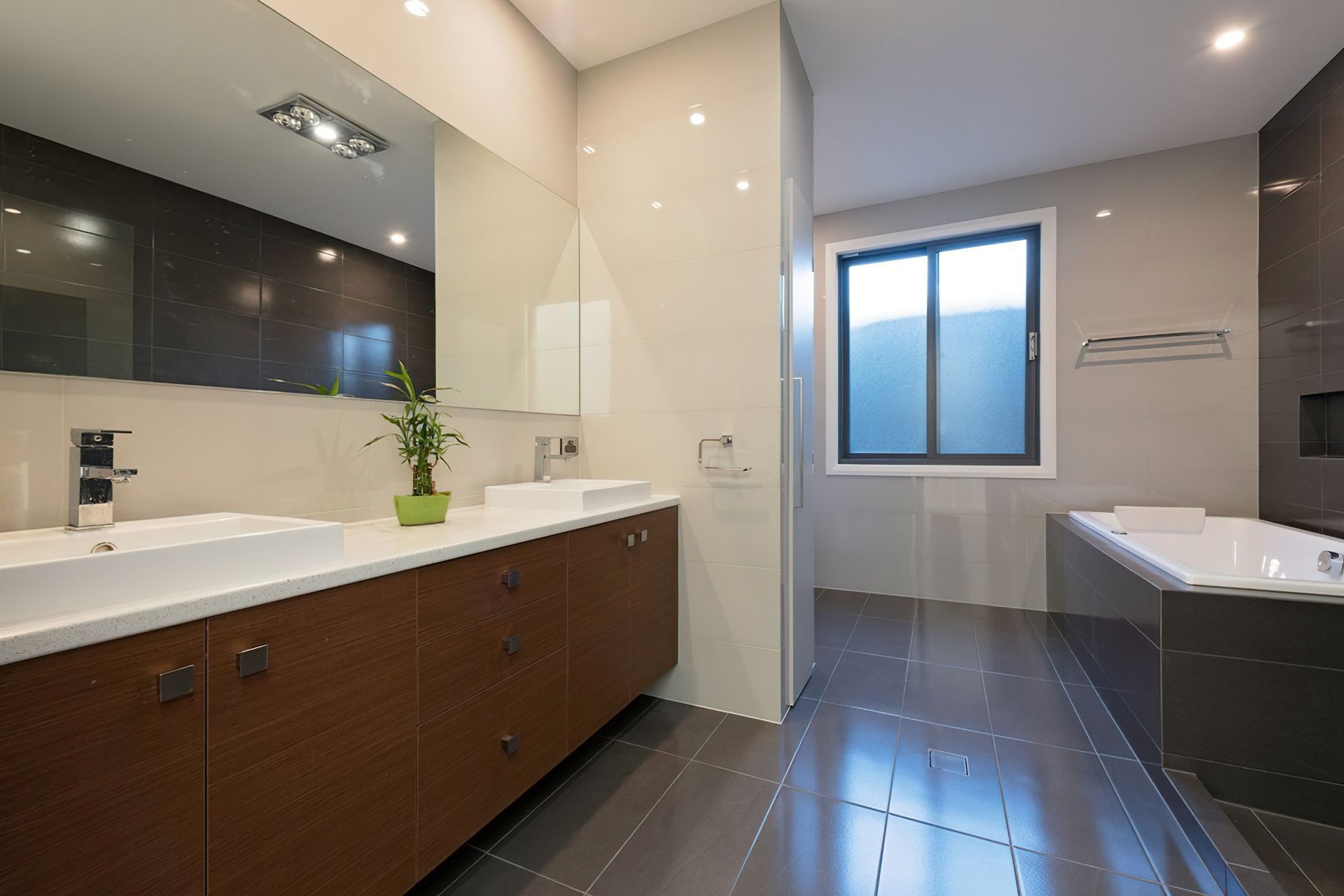 Blackwood Tri Level house