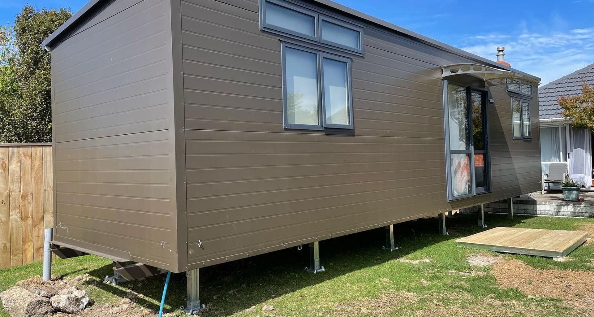 HouseMe Tiny Home banner