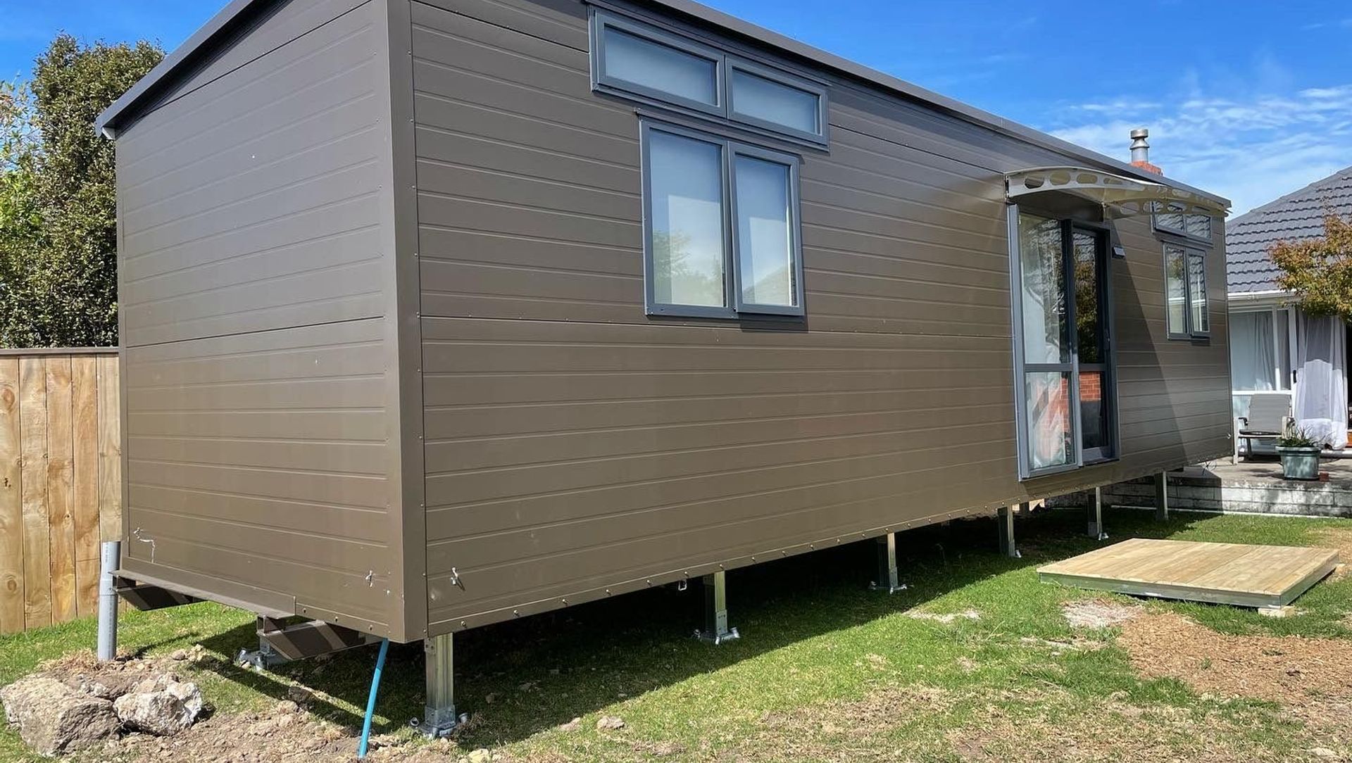 HouseMe Tiny Home banner