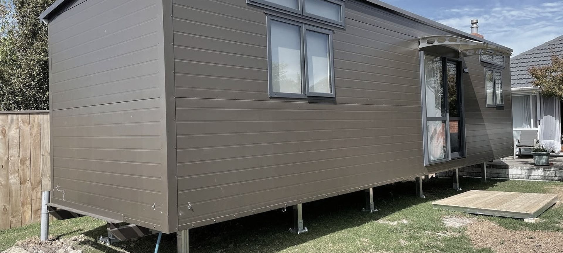 HouseMe Tiny Home banner
