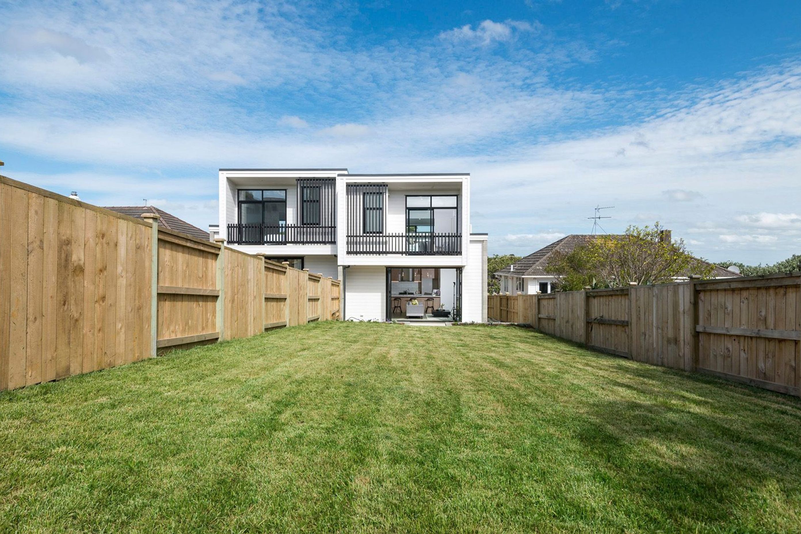 Castledine Crescent, Glen Innes