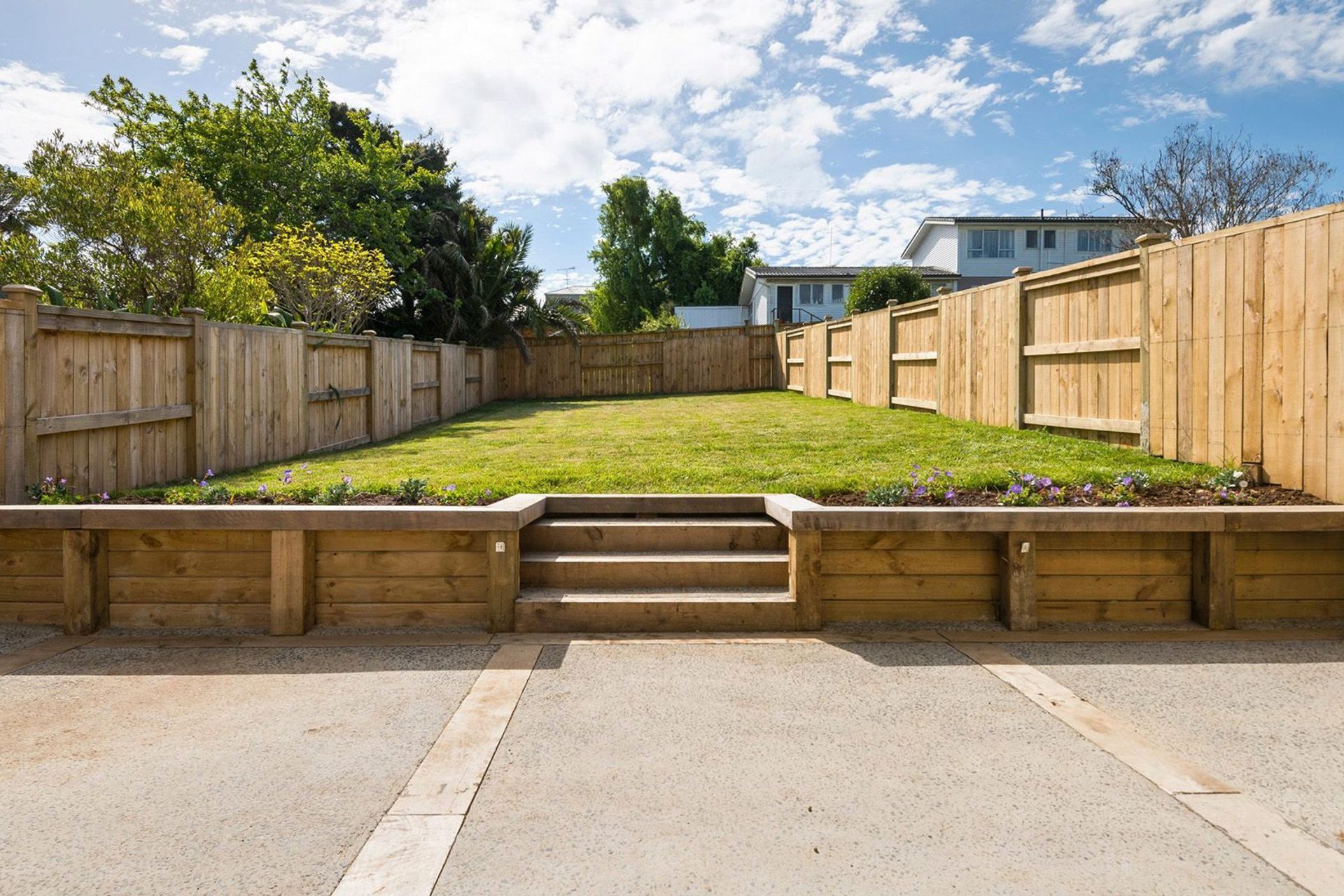 Castledine Crescent, Glen Innes