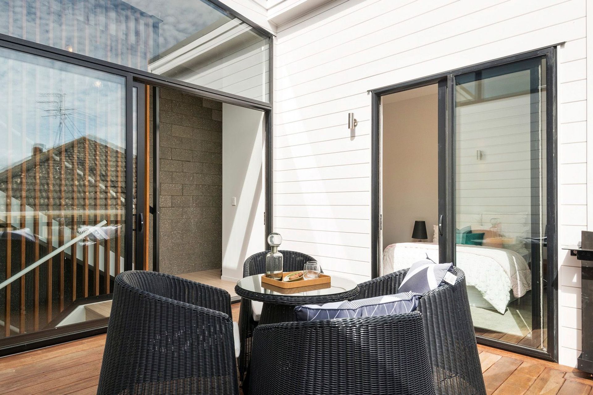 Castledine Crescent, Glen Innes