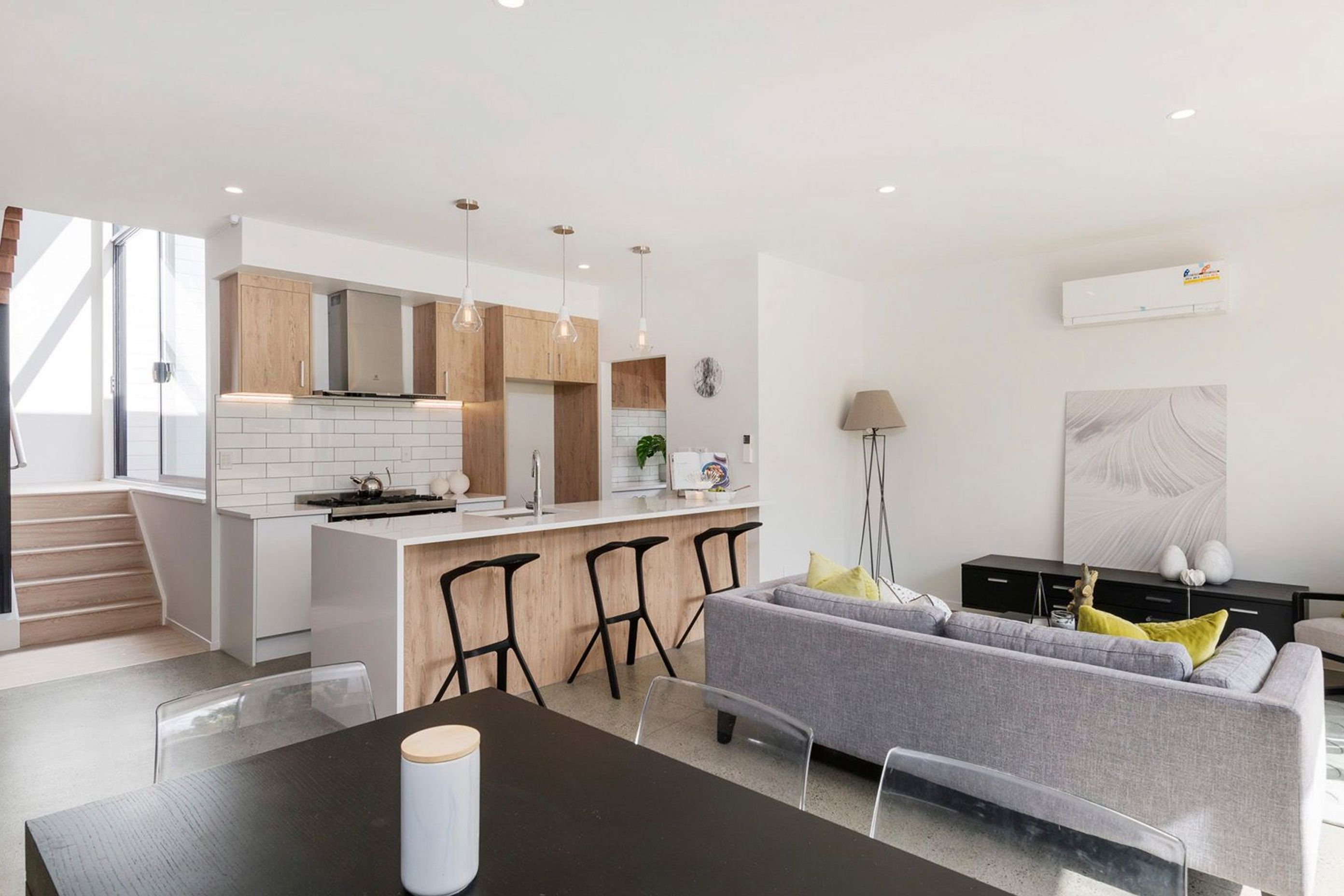 Castledine Crescent, Glen Innes
