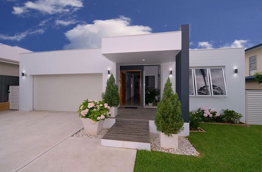Single storey home with pool