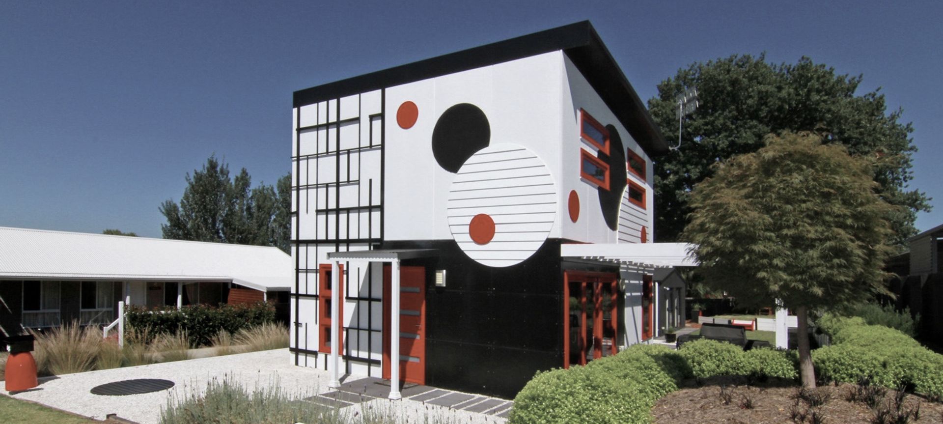 Art House banner