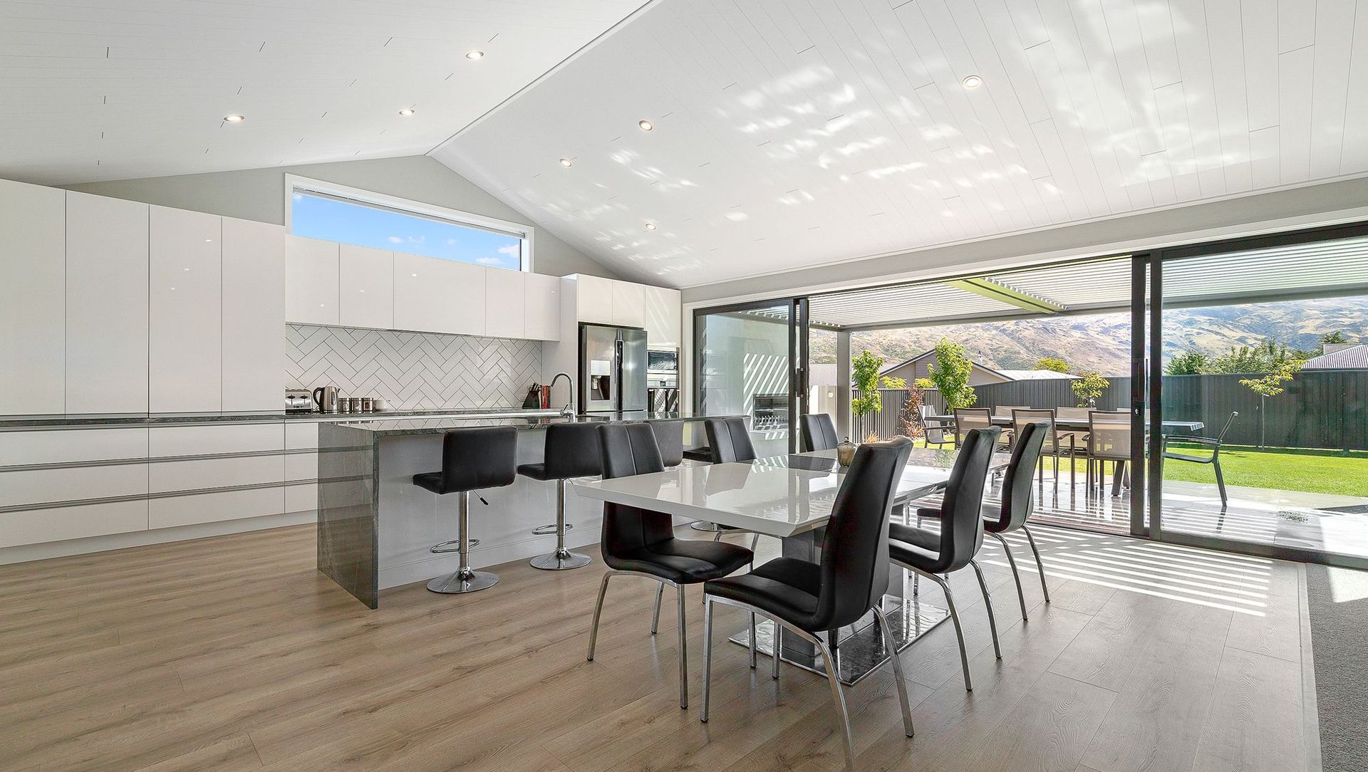 Rabbette House banner