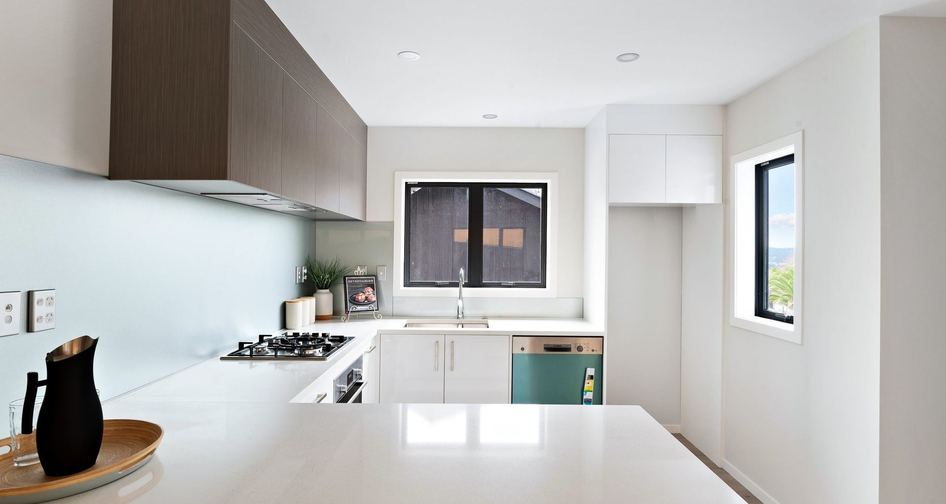 Clearview Heights, Ranui banner