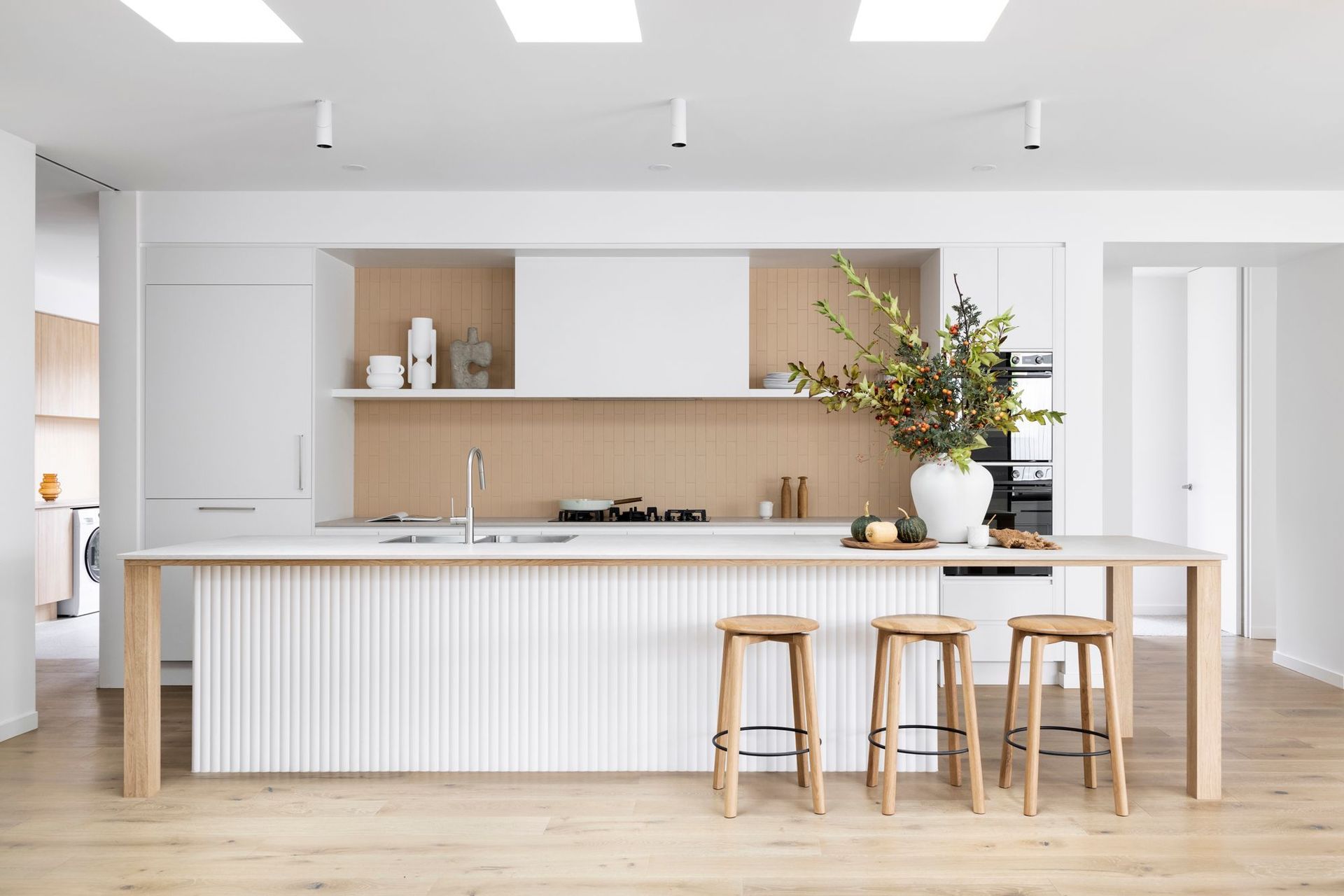 Linear Form - Gen Fyansford