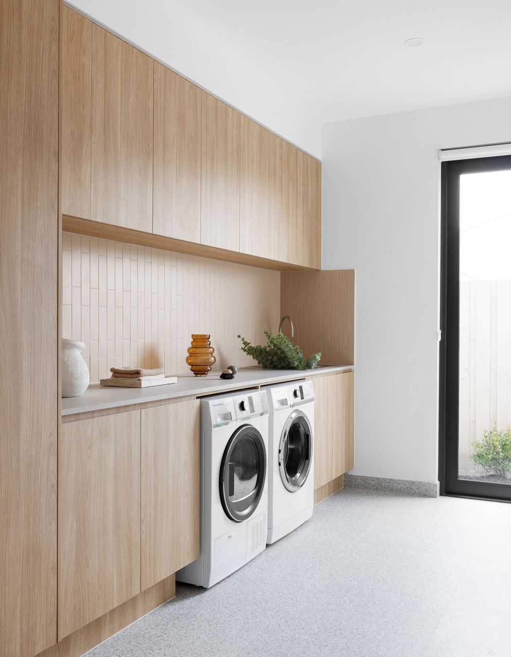 Linear Form - Gen Fyansford