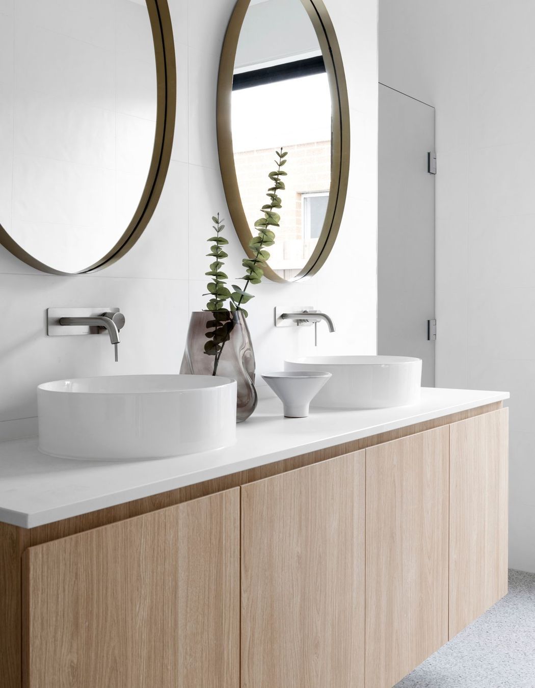 Linear Form - Gen Fyansford