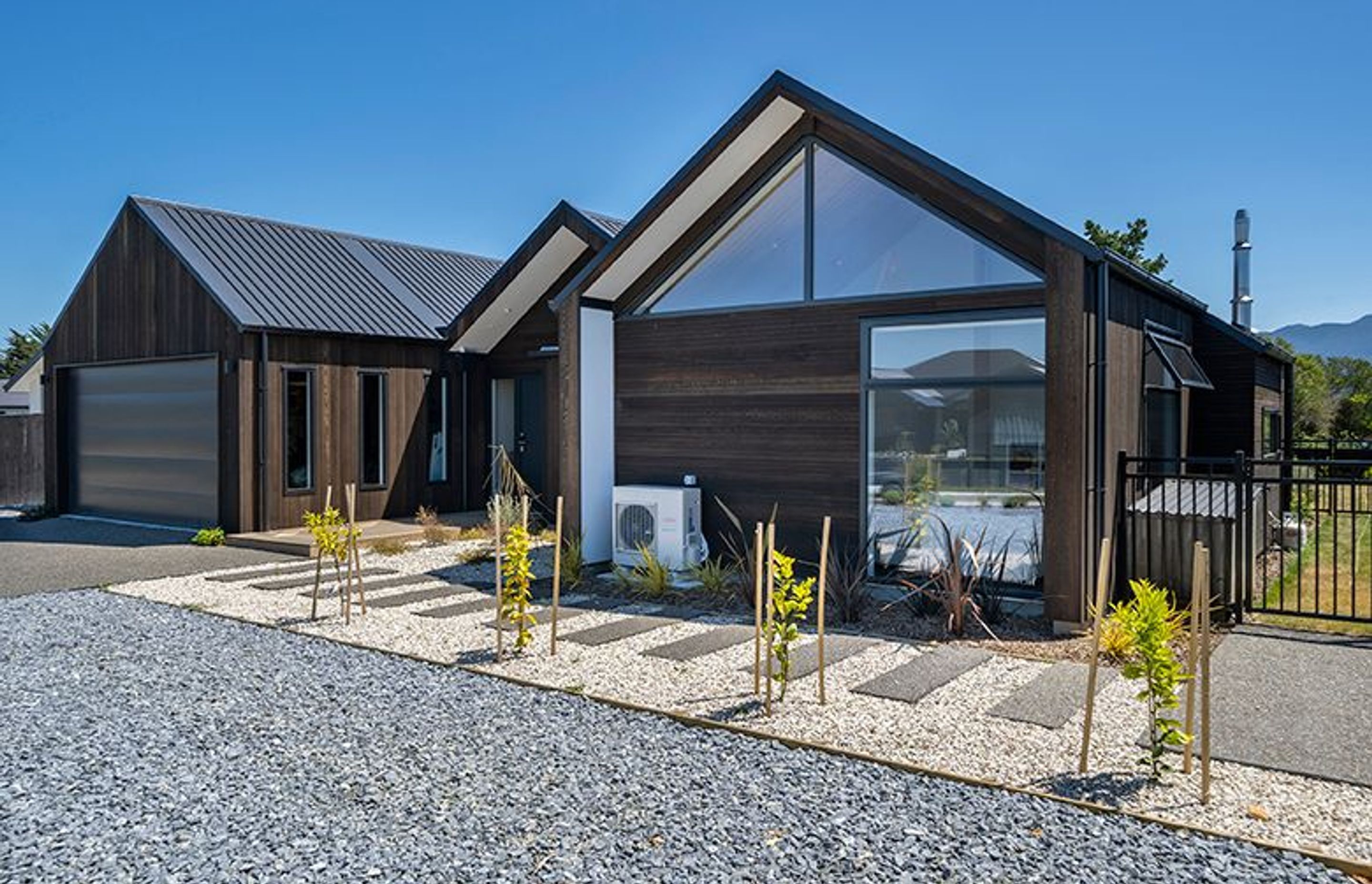 Moutere Inlet residence, Tasman District