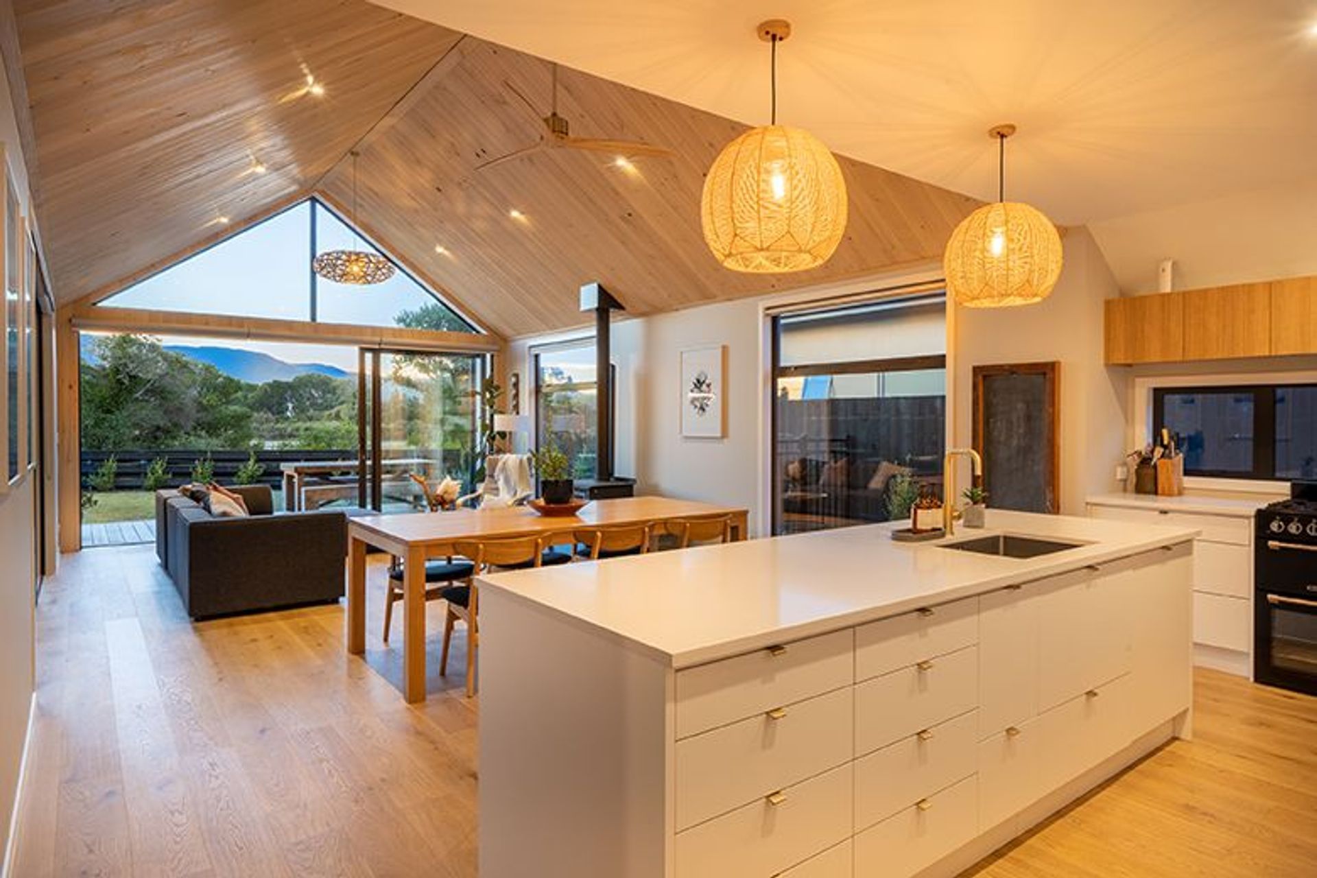 Moutere Inlet residence, Tasman District