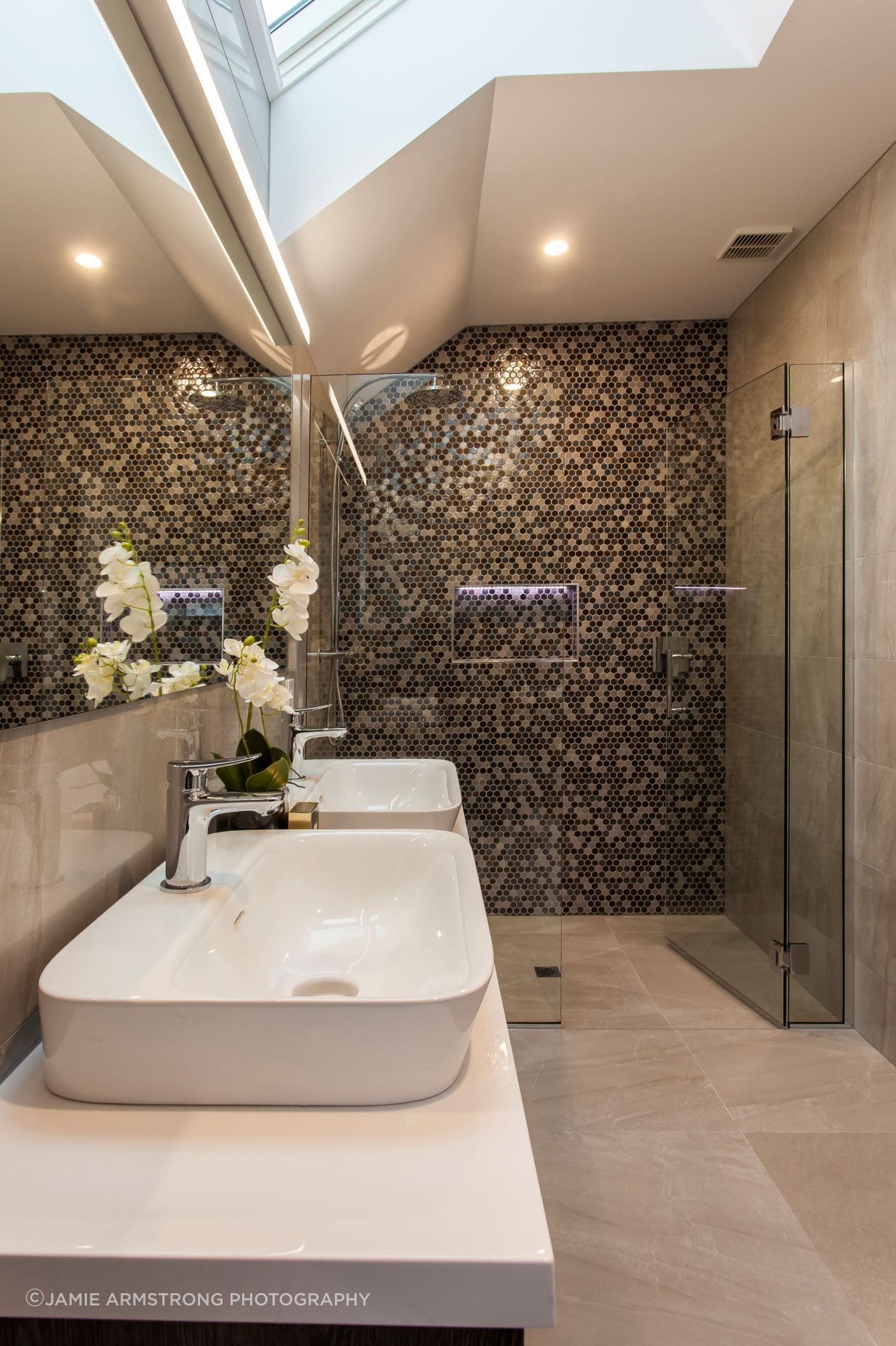 Nevis Showhome