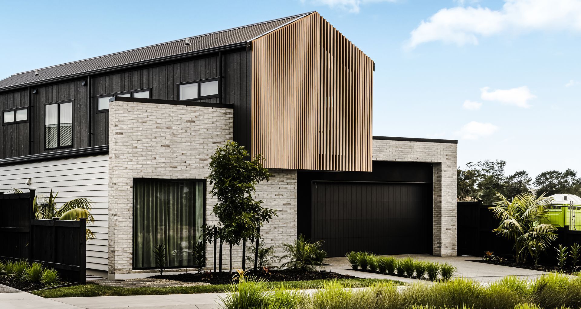 Maddren Homes banner