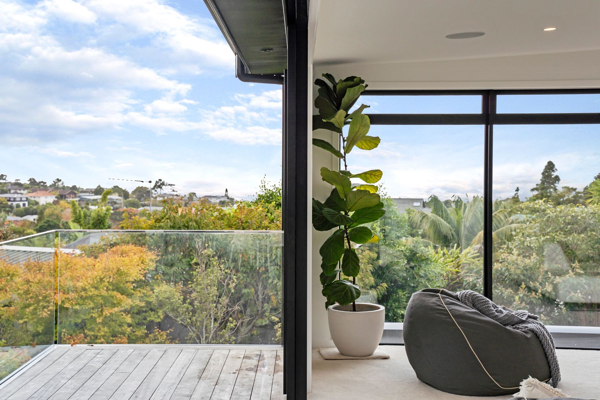 Castor Bay Residence