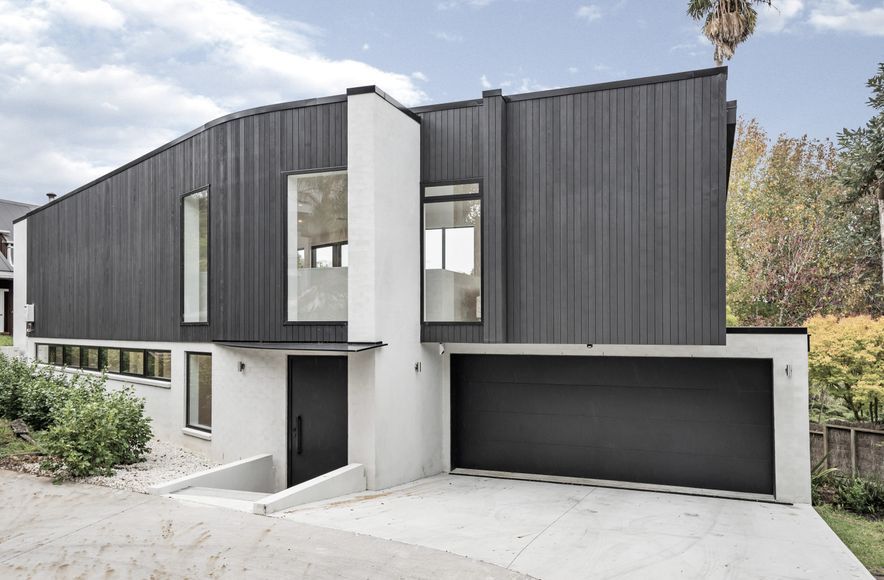 Castor Bay Residence