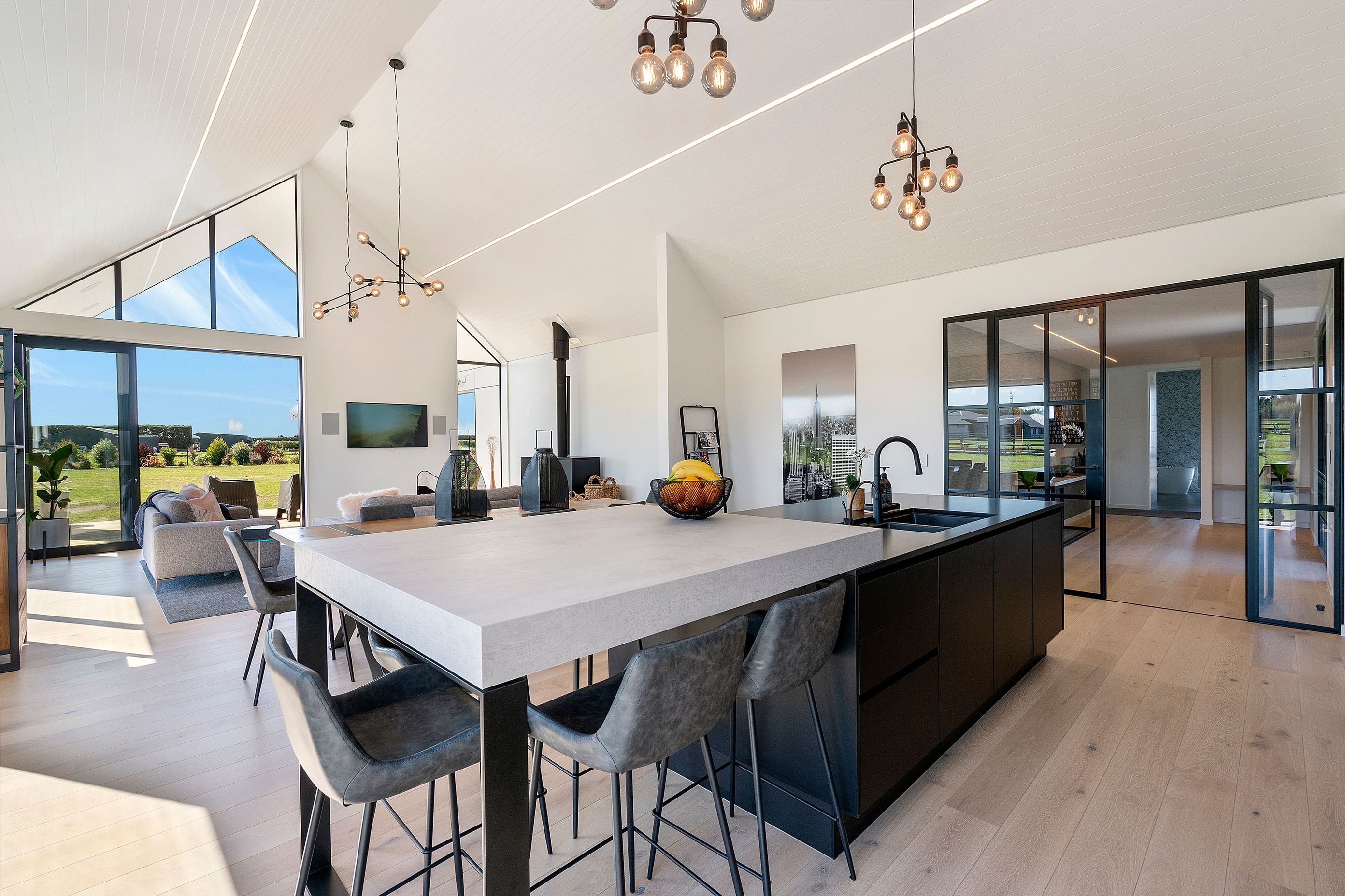 H Shape House