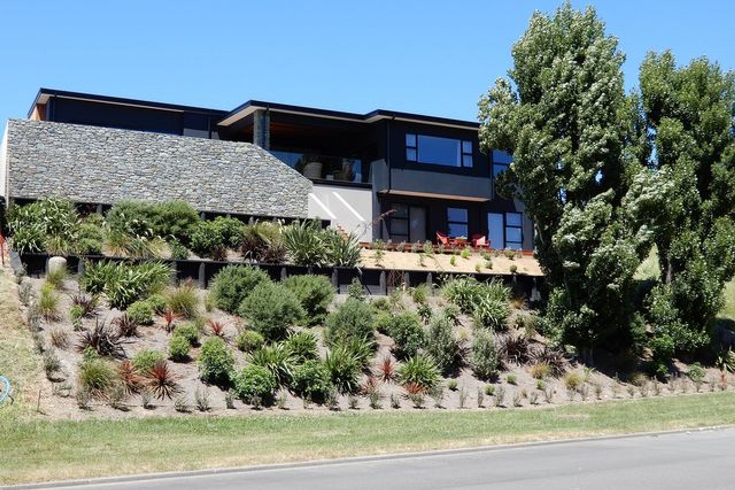 Golf View Close