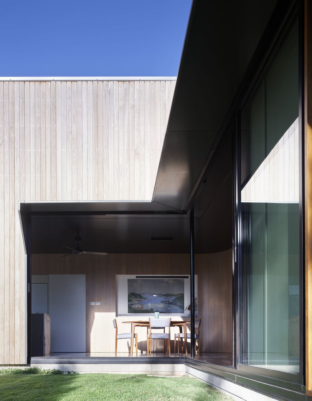 DerrickResidence009-min.jpg