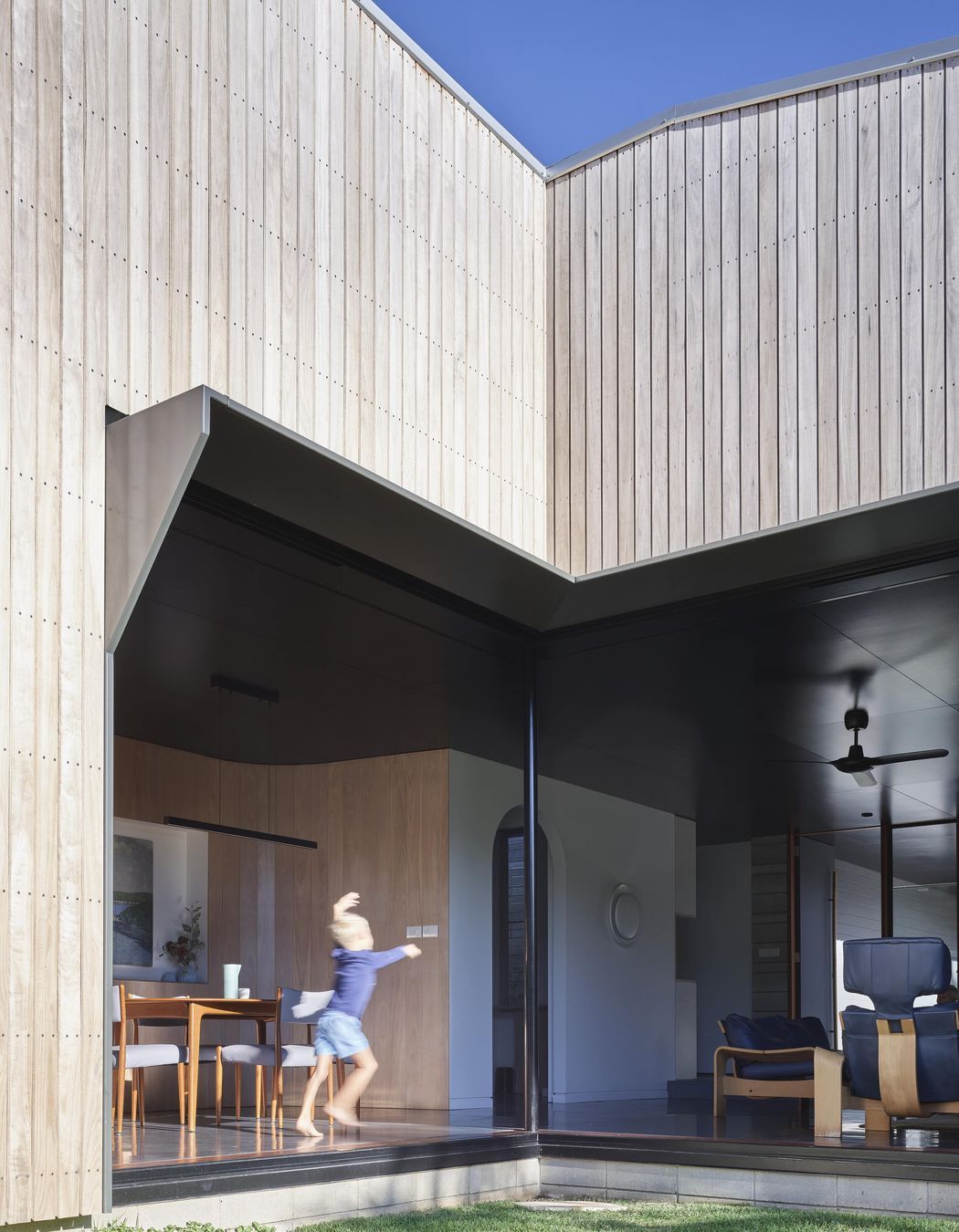 DerrickResidence013-min.jpg