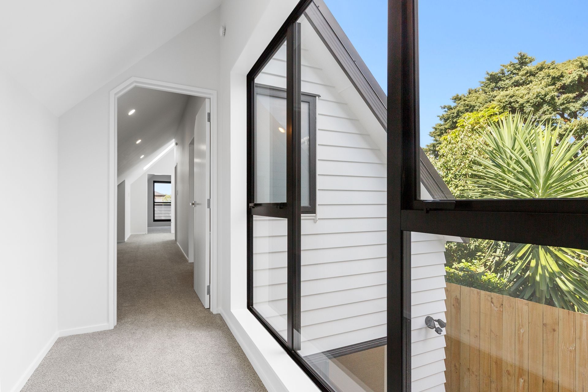 Mount Wellington - 2-storey Family Home