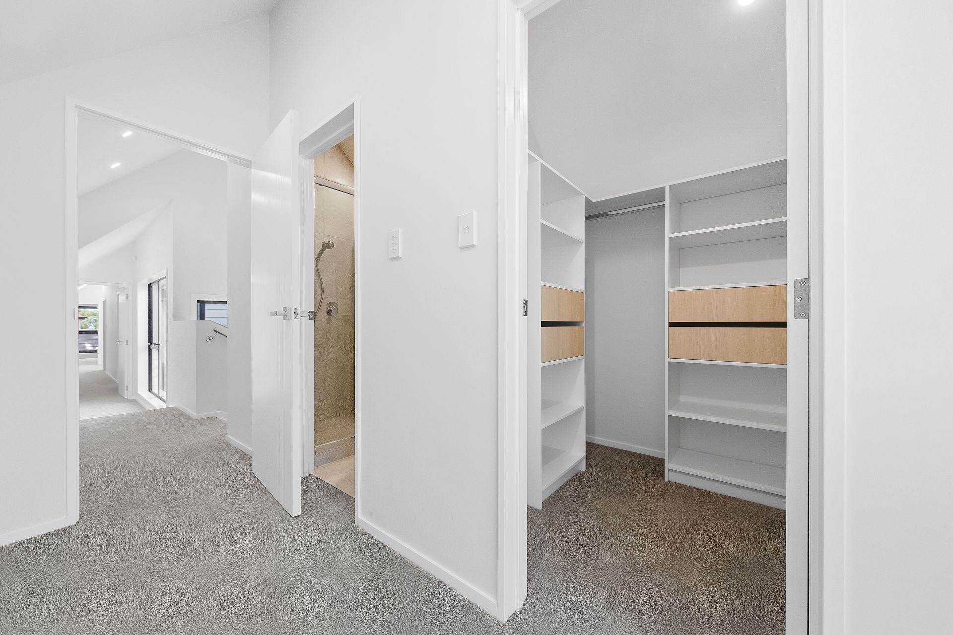 Mount Wellington - 2-storey Family Home