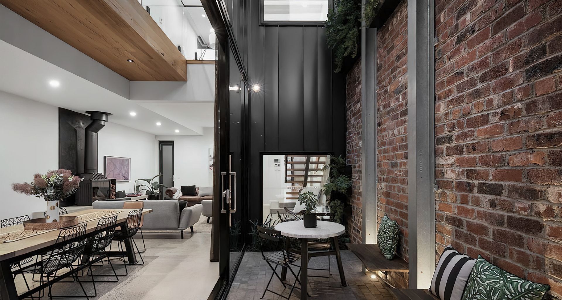 Elwood Residence banner