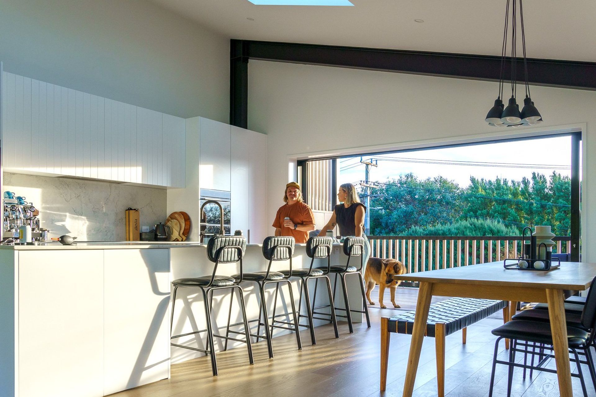 ETALArchitectureHamishWhitePukeruaBayHouse-3.jpg