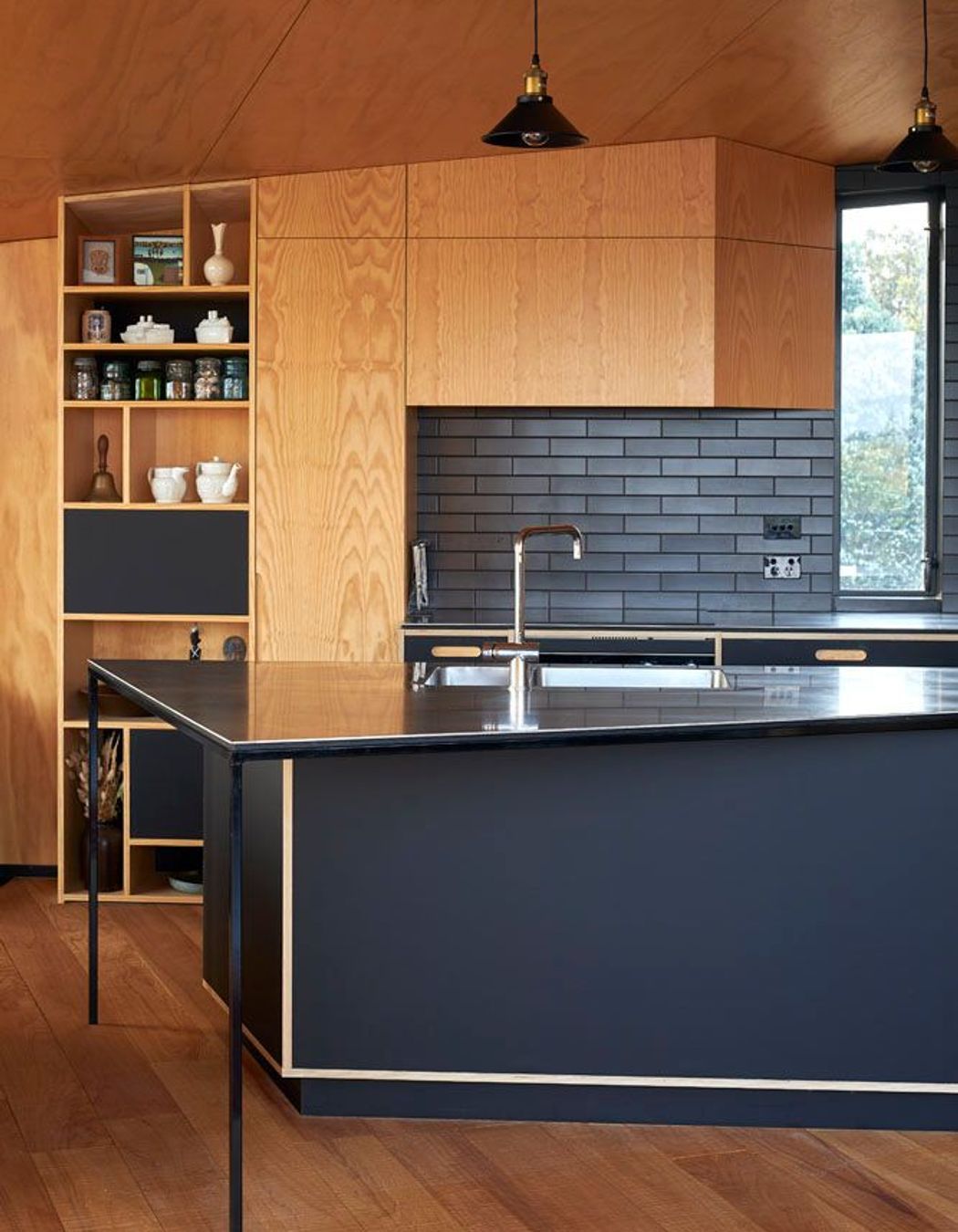 Bowentown Bach_Kitchen