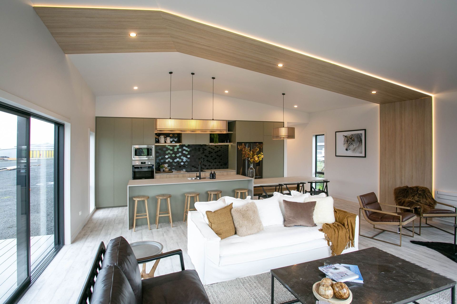 Modern transportable home