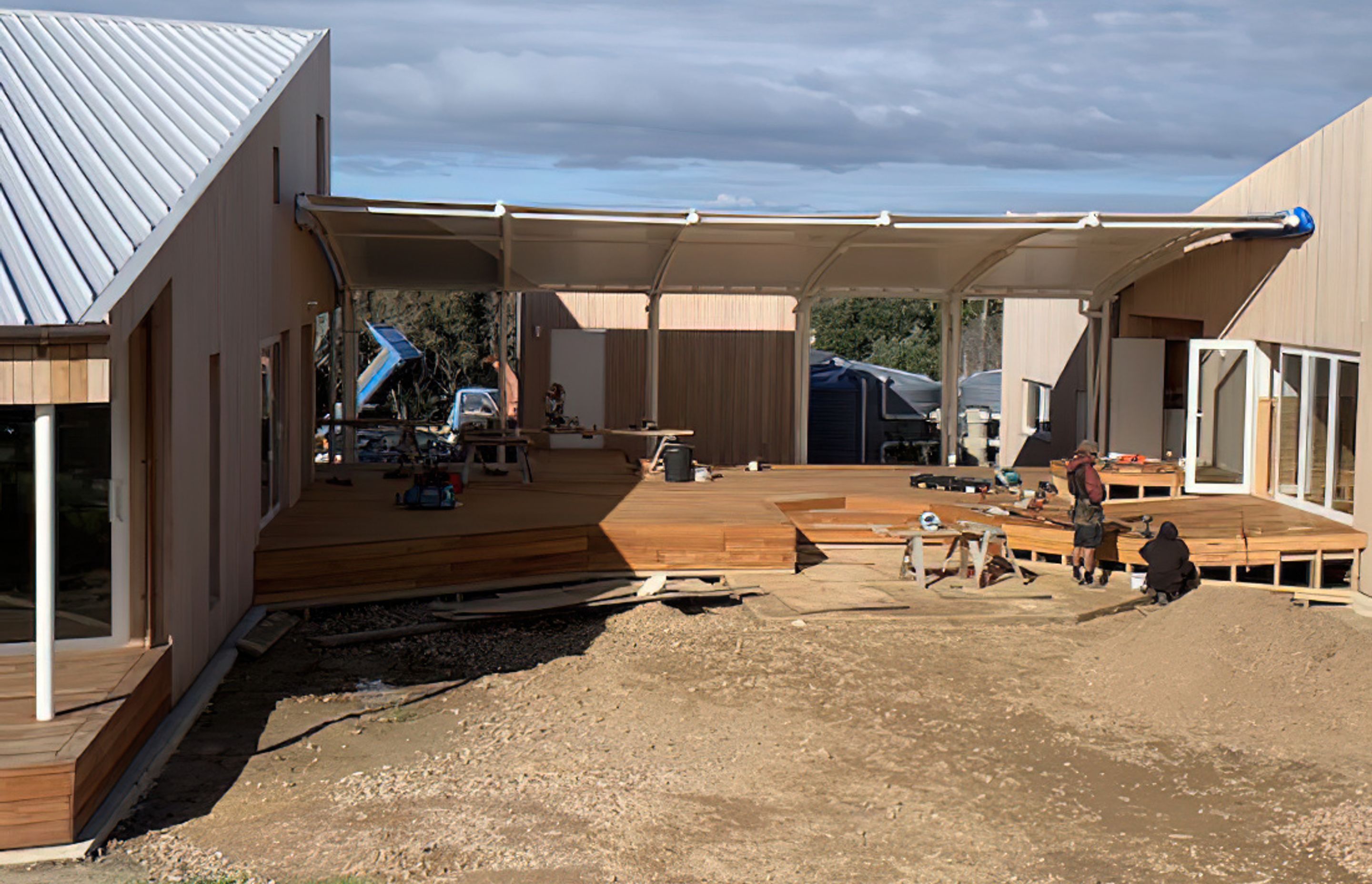 Energy-Efficient Island Style Living