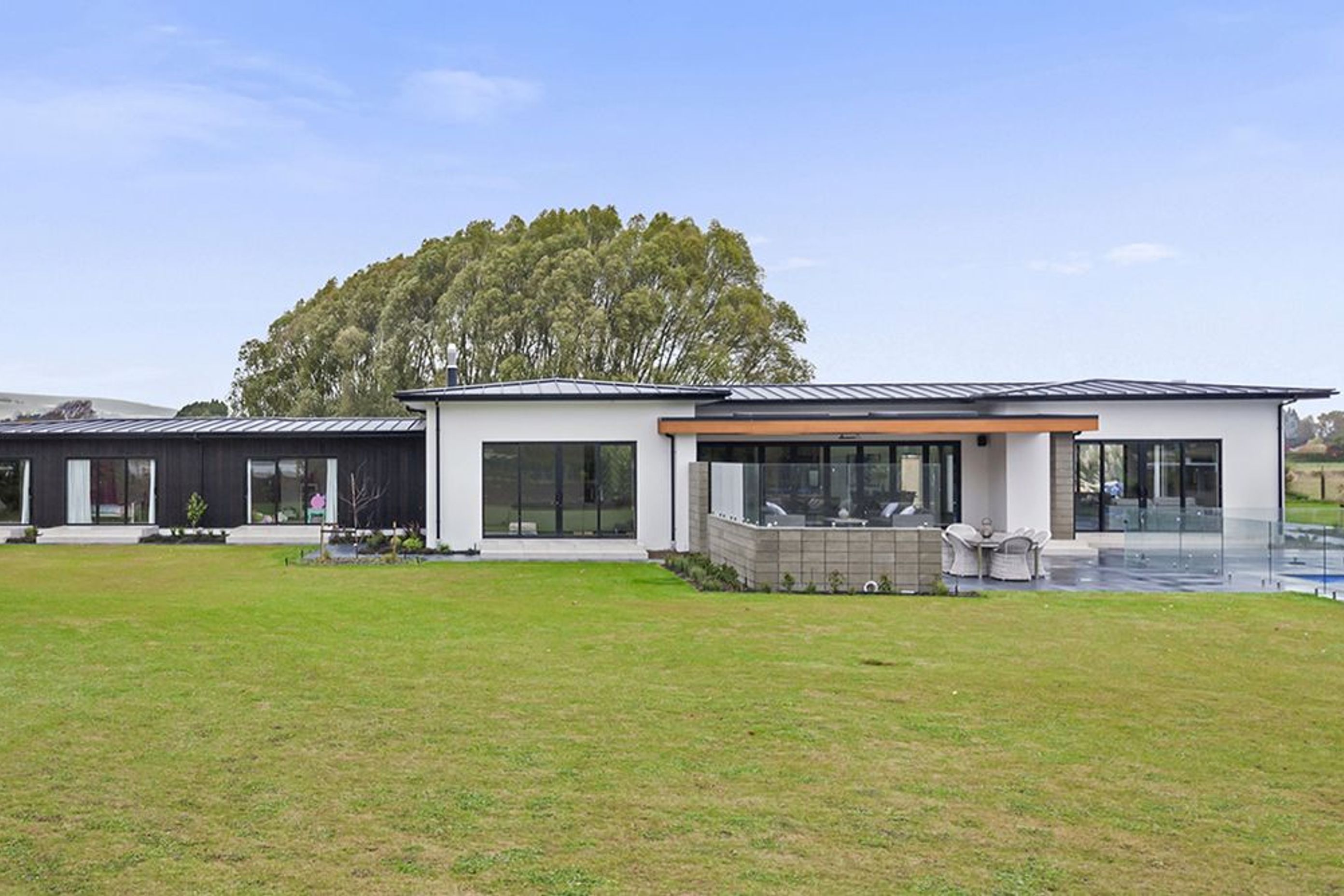 Entertainers House