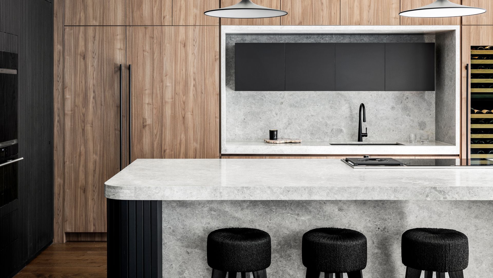 Essendon House banner