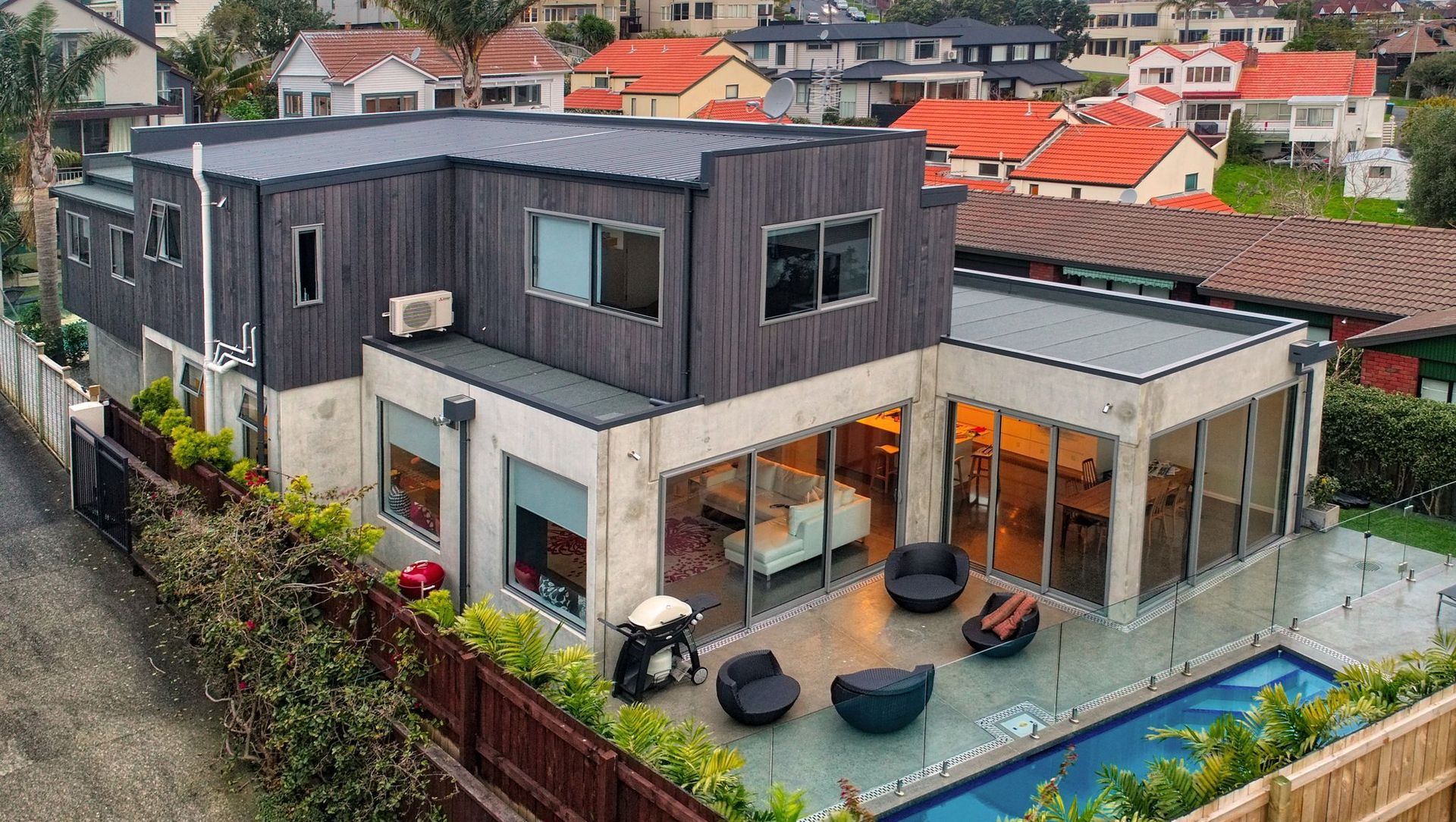 Rarangi Auckland banner