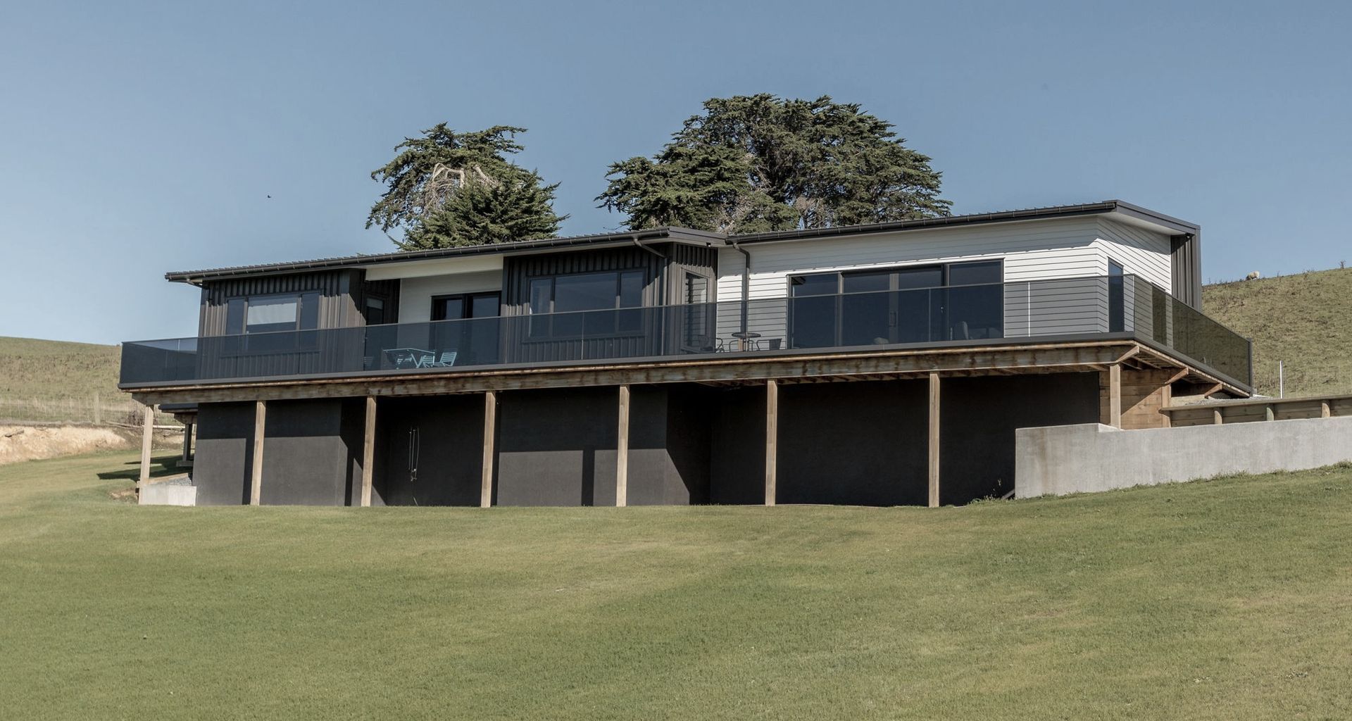 Nugget Point House banner